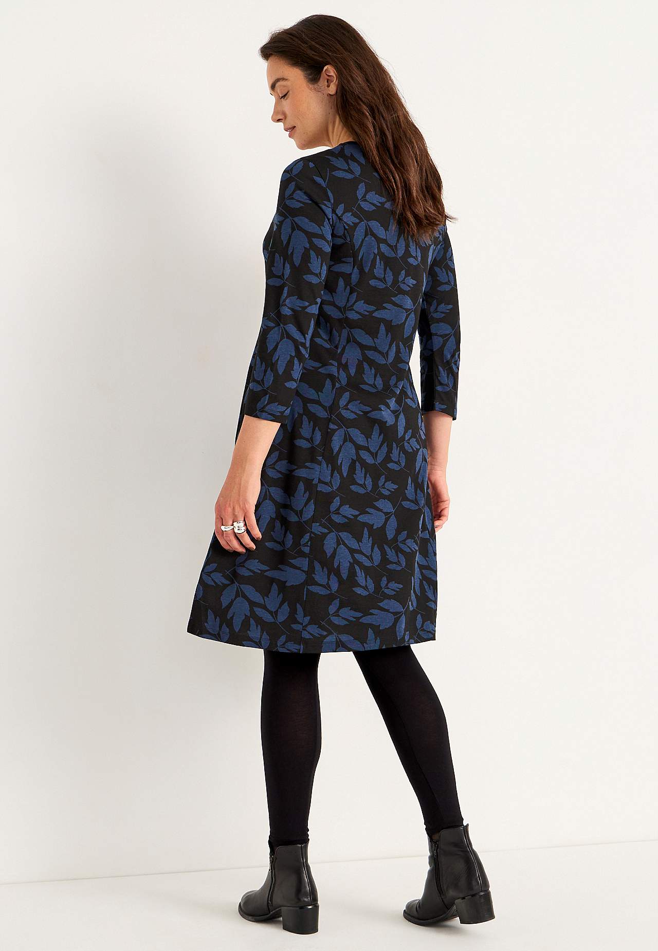 Patterned jersey dress with pockets