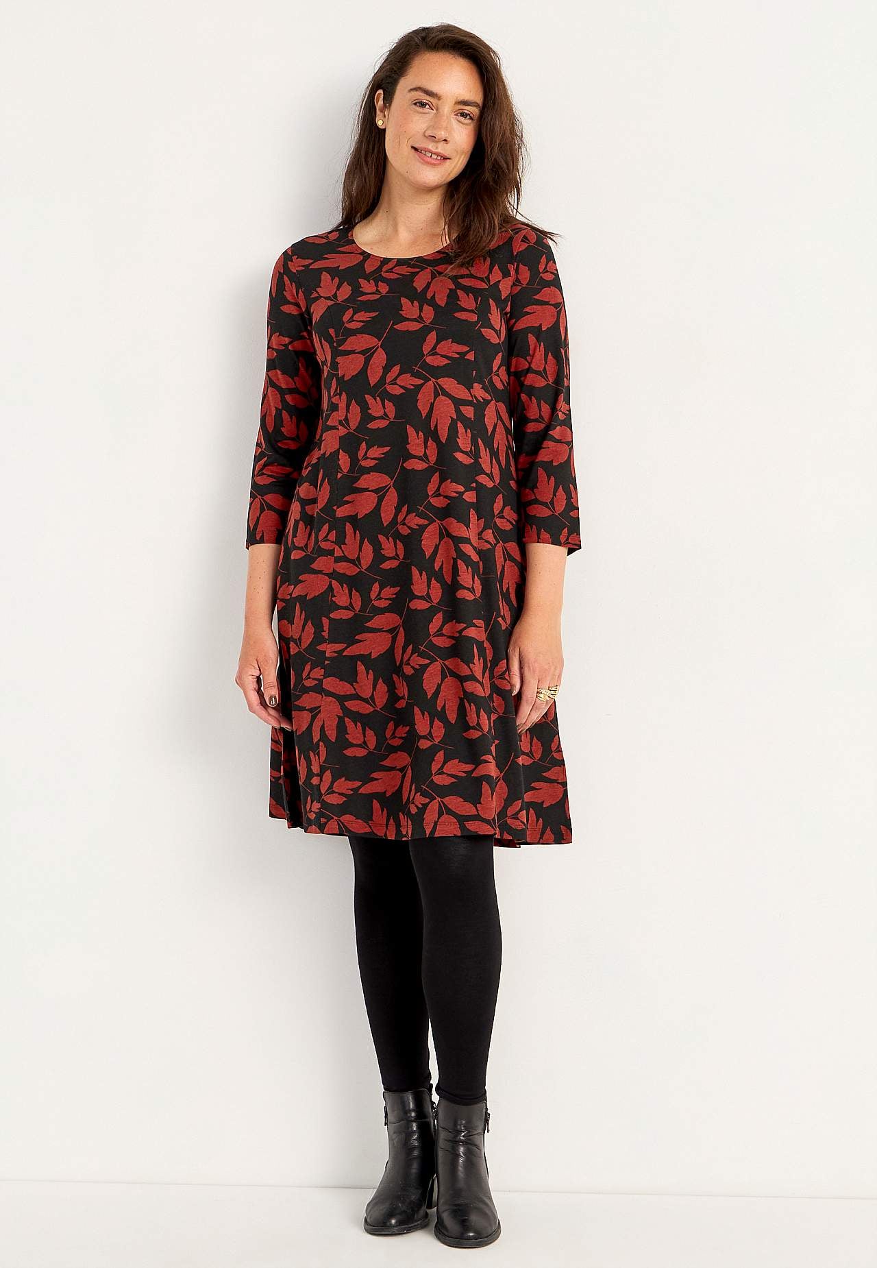 Patterned jersey dress with pockets