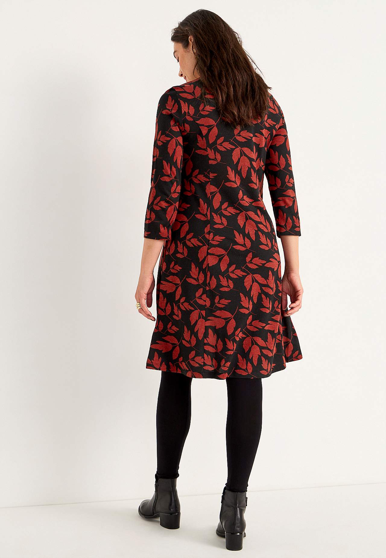Patterned jersey dress with pockets