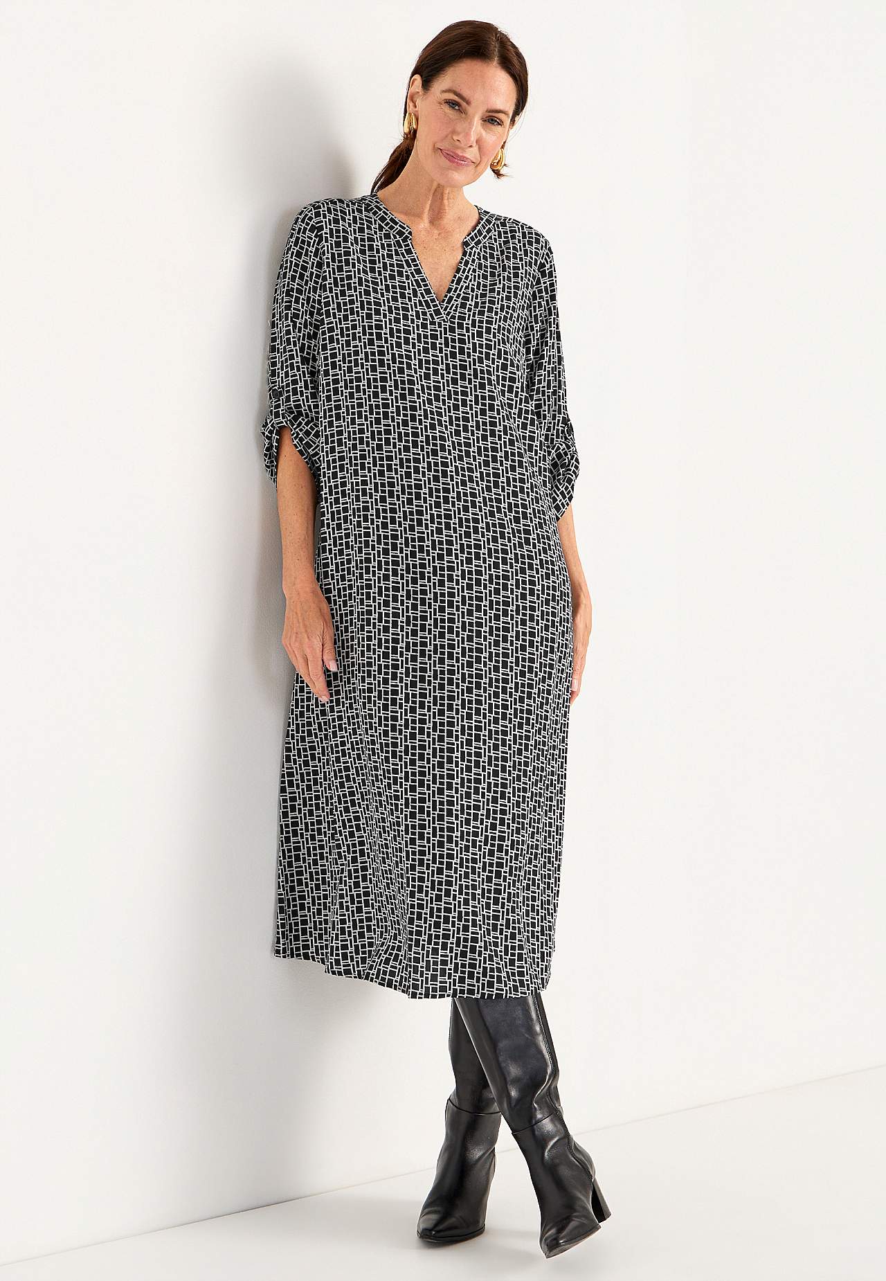 V-neck, woven dress