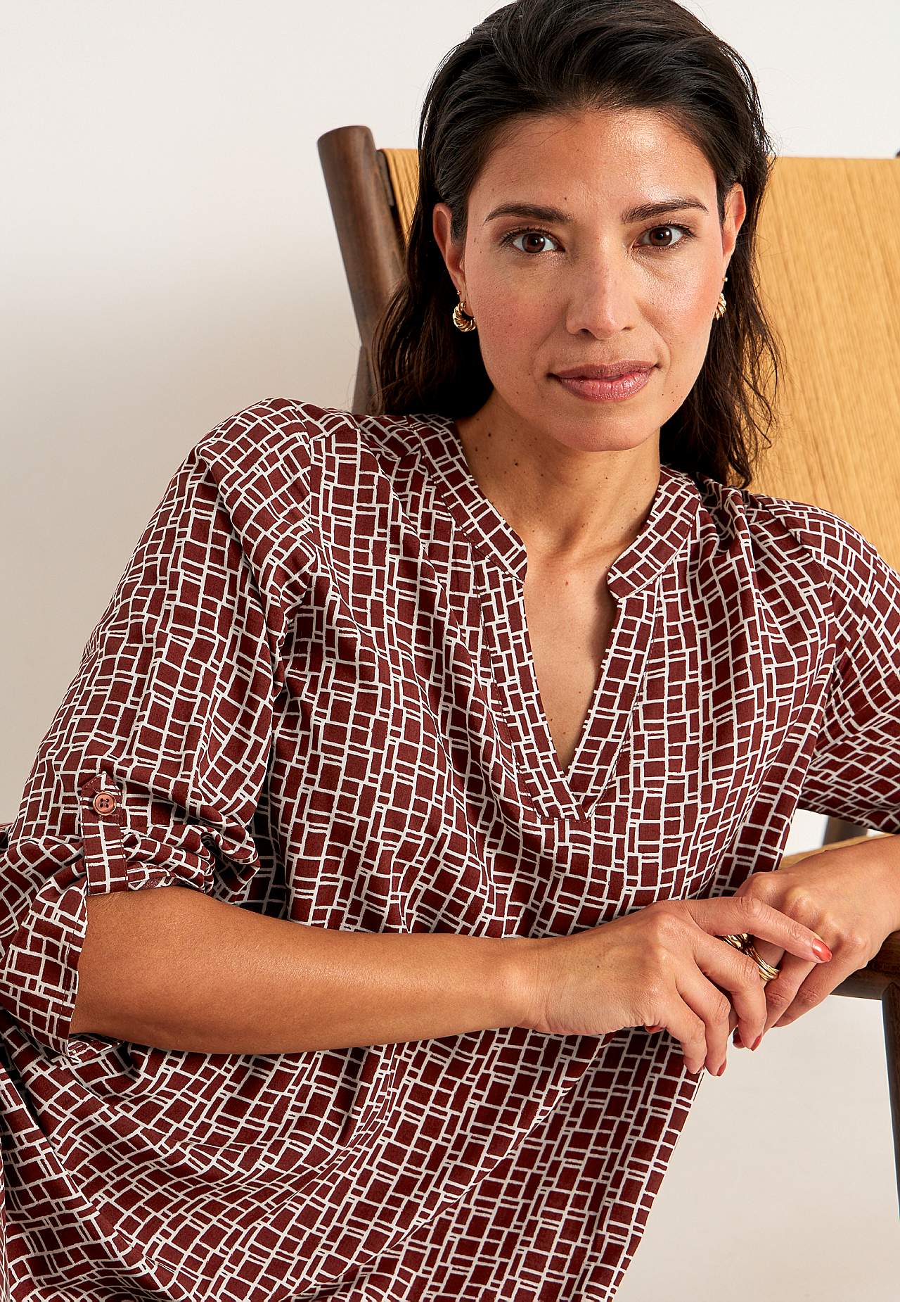 V-neck, woven dress