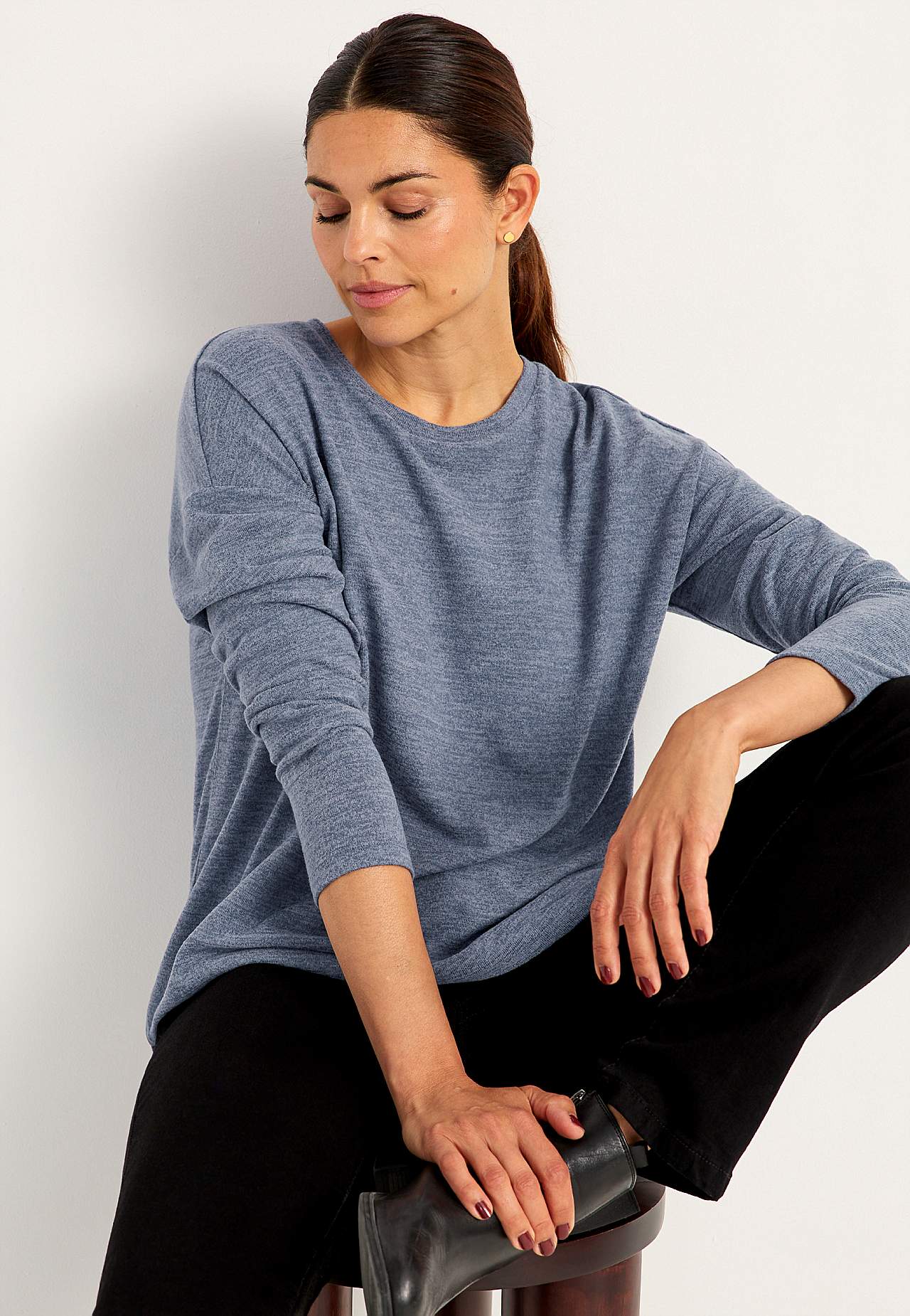 Super soft, long-sleeved jersey top