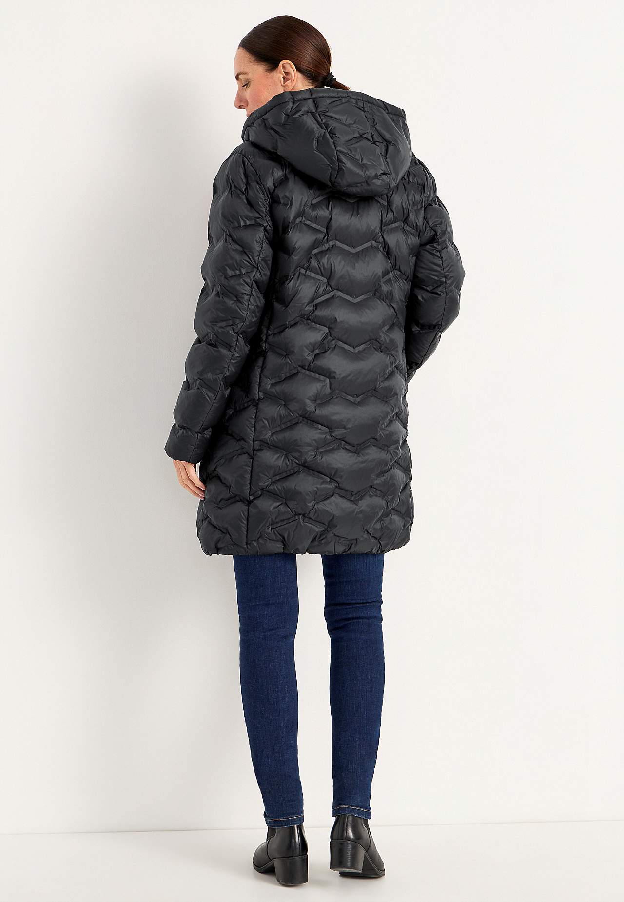Jacket with down feel