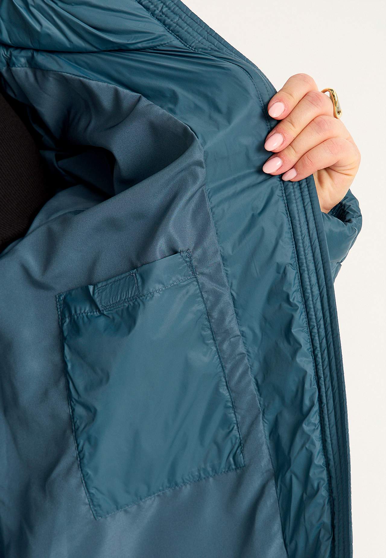 Jacket with down feel