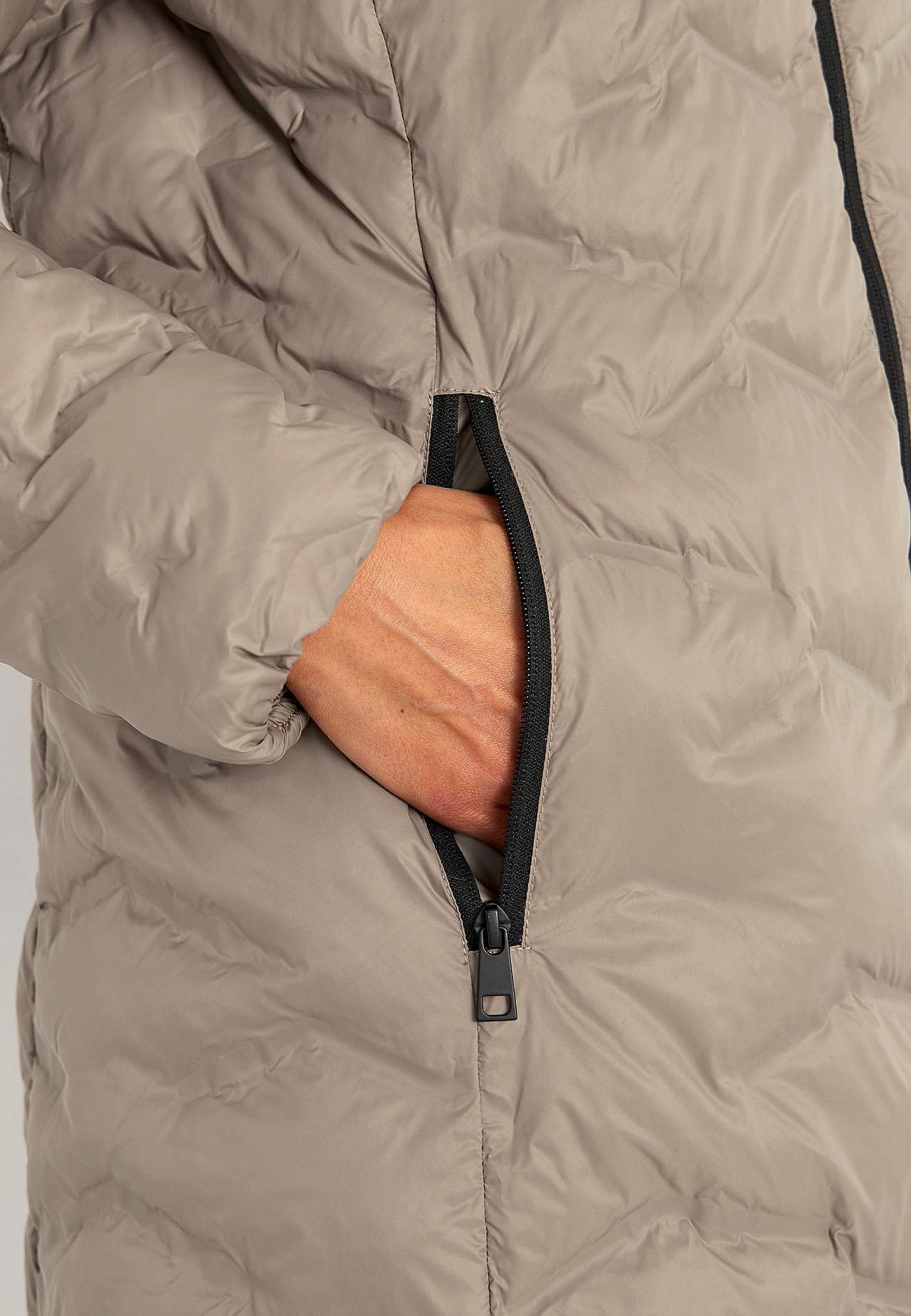 Jacket with down feel