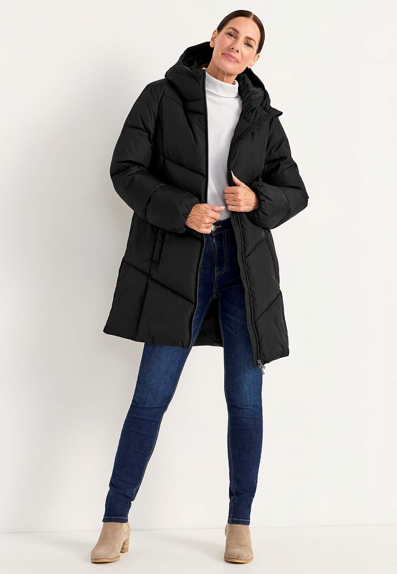 Long jacket with fluffy padding