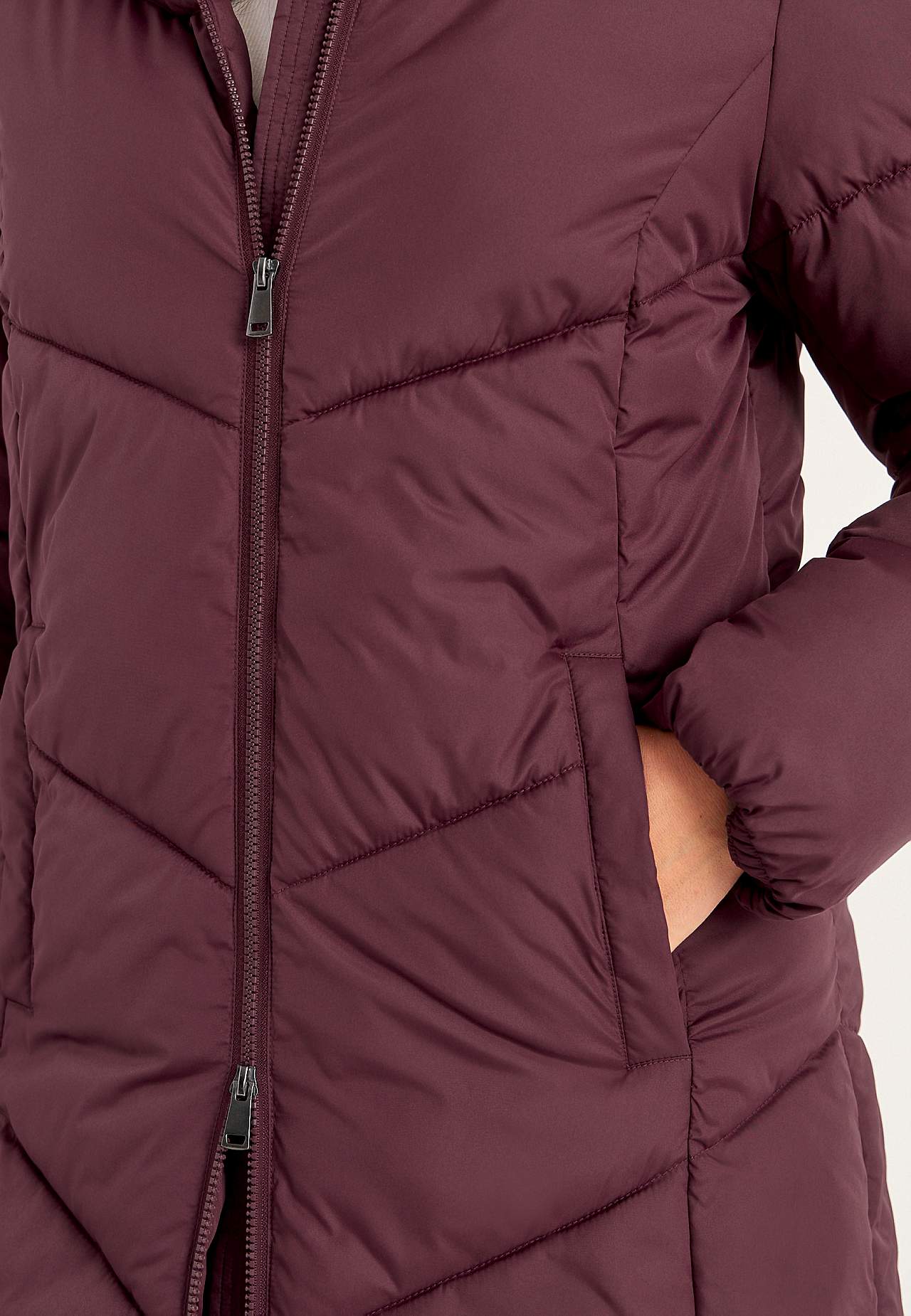 Long jacket with fluffy padding