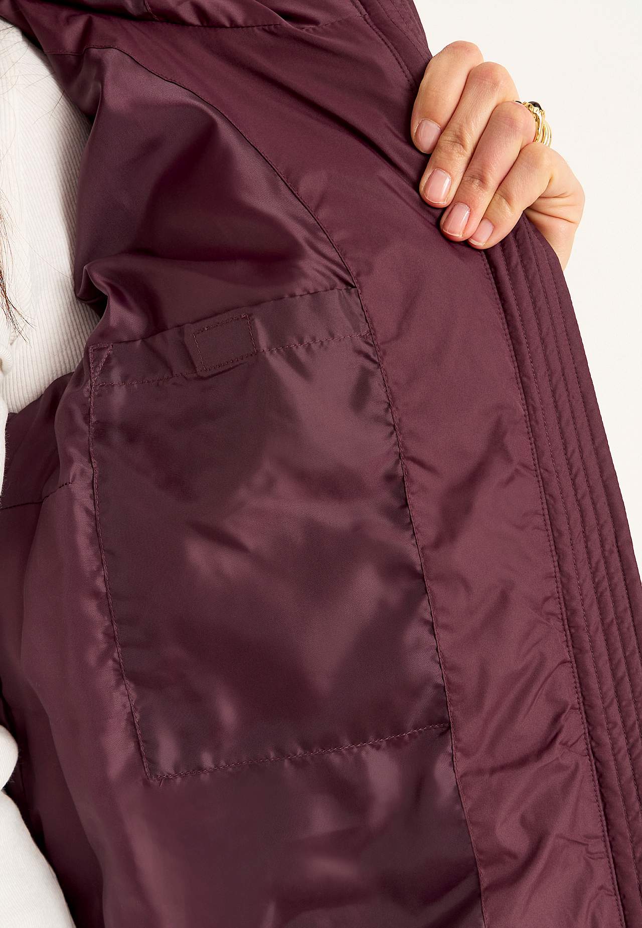Long jacket with fluffy padding