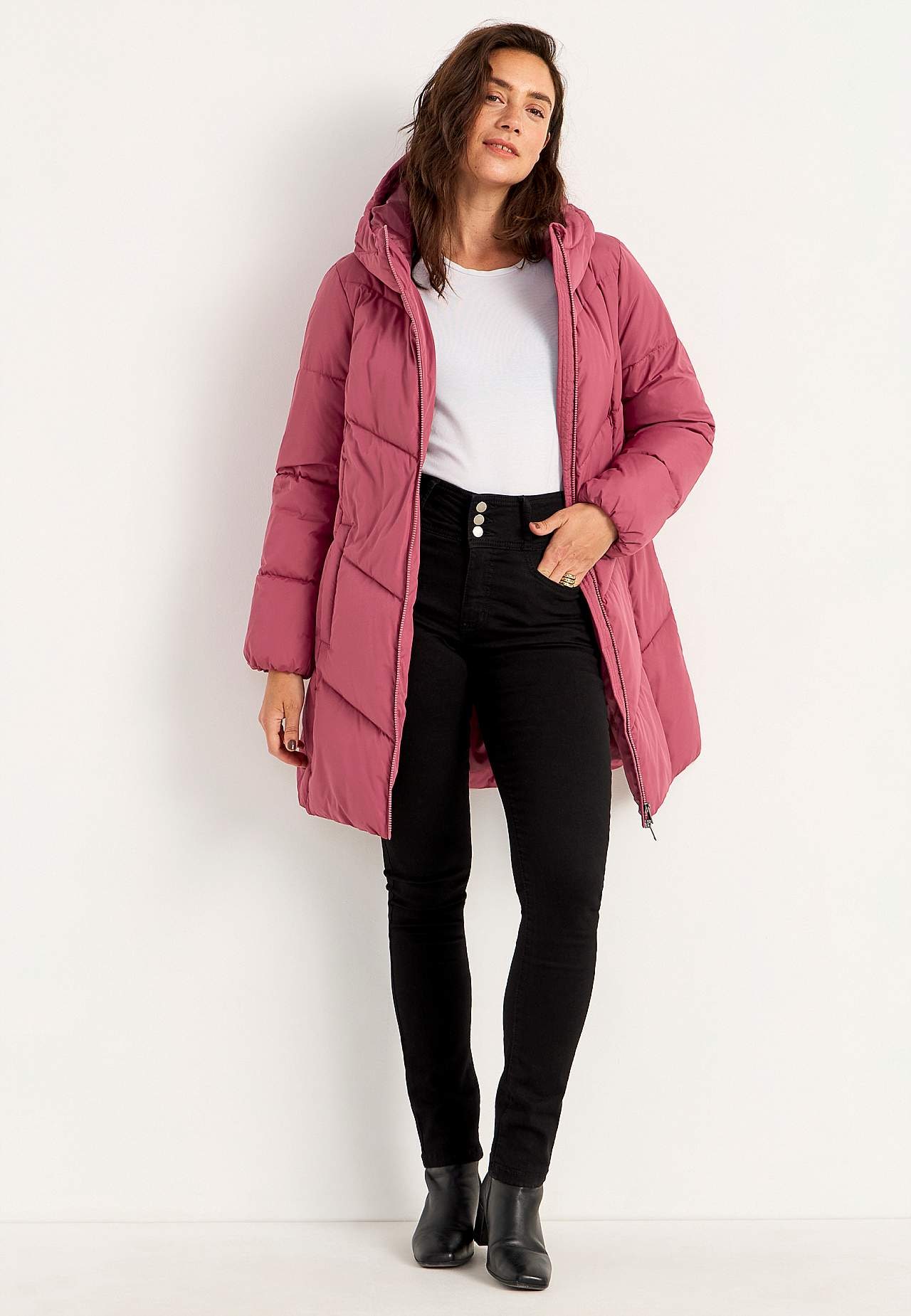 Long jacket with fluffy padding