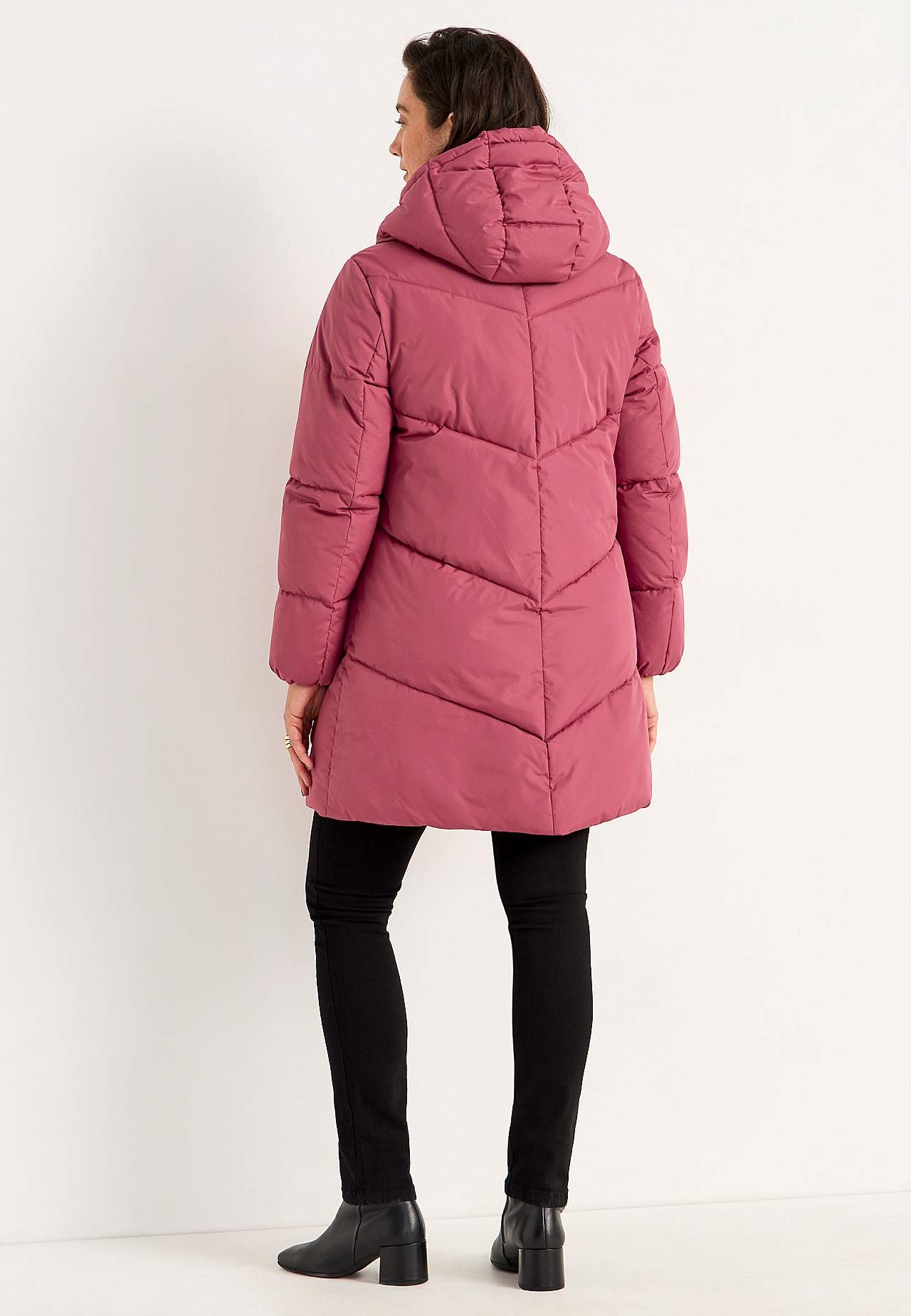 Long jacket with fluffy padding
