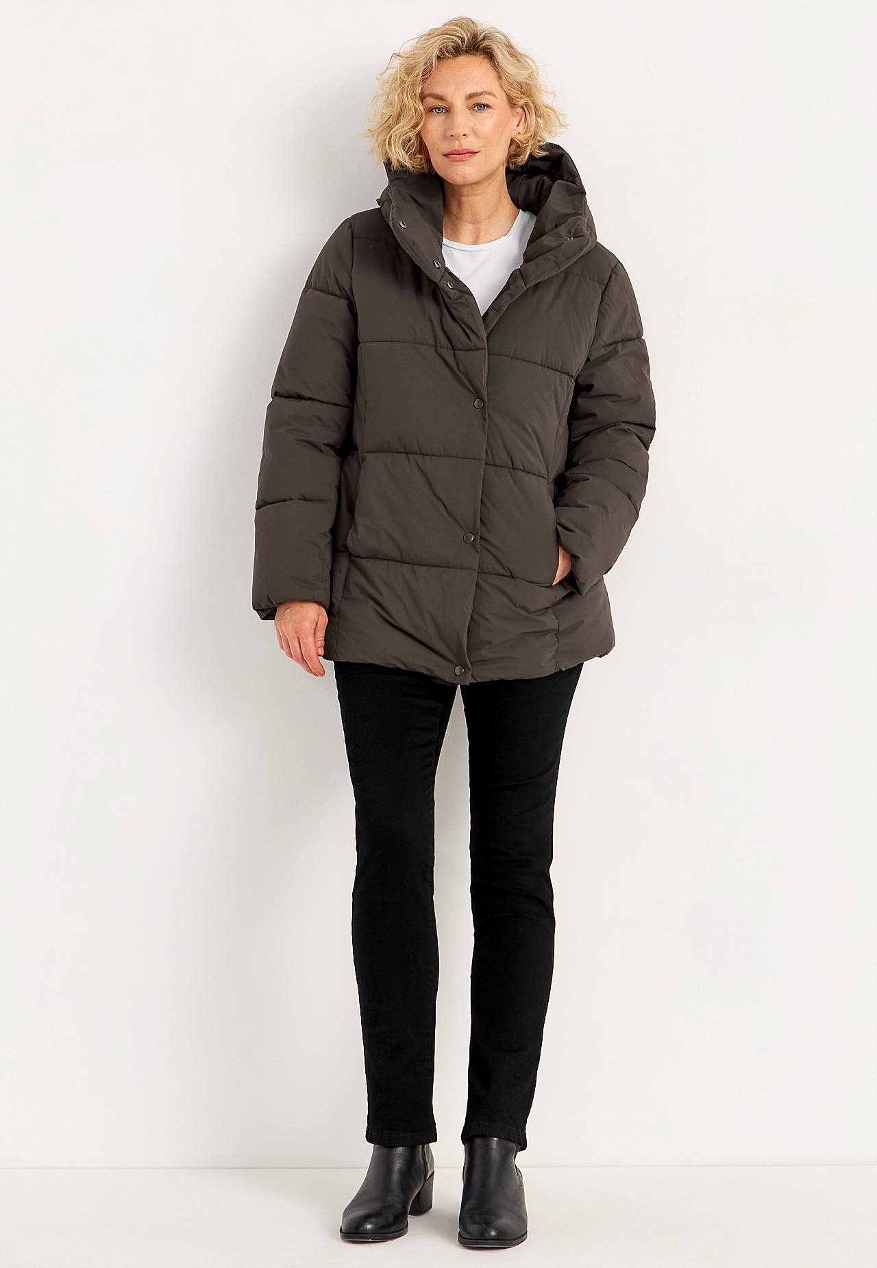 Jacket with down feel