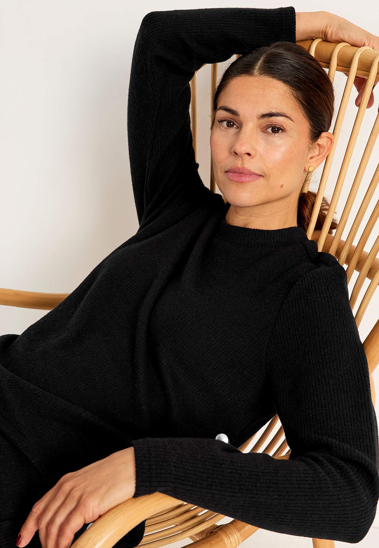 Super soft sweater with buttons