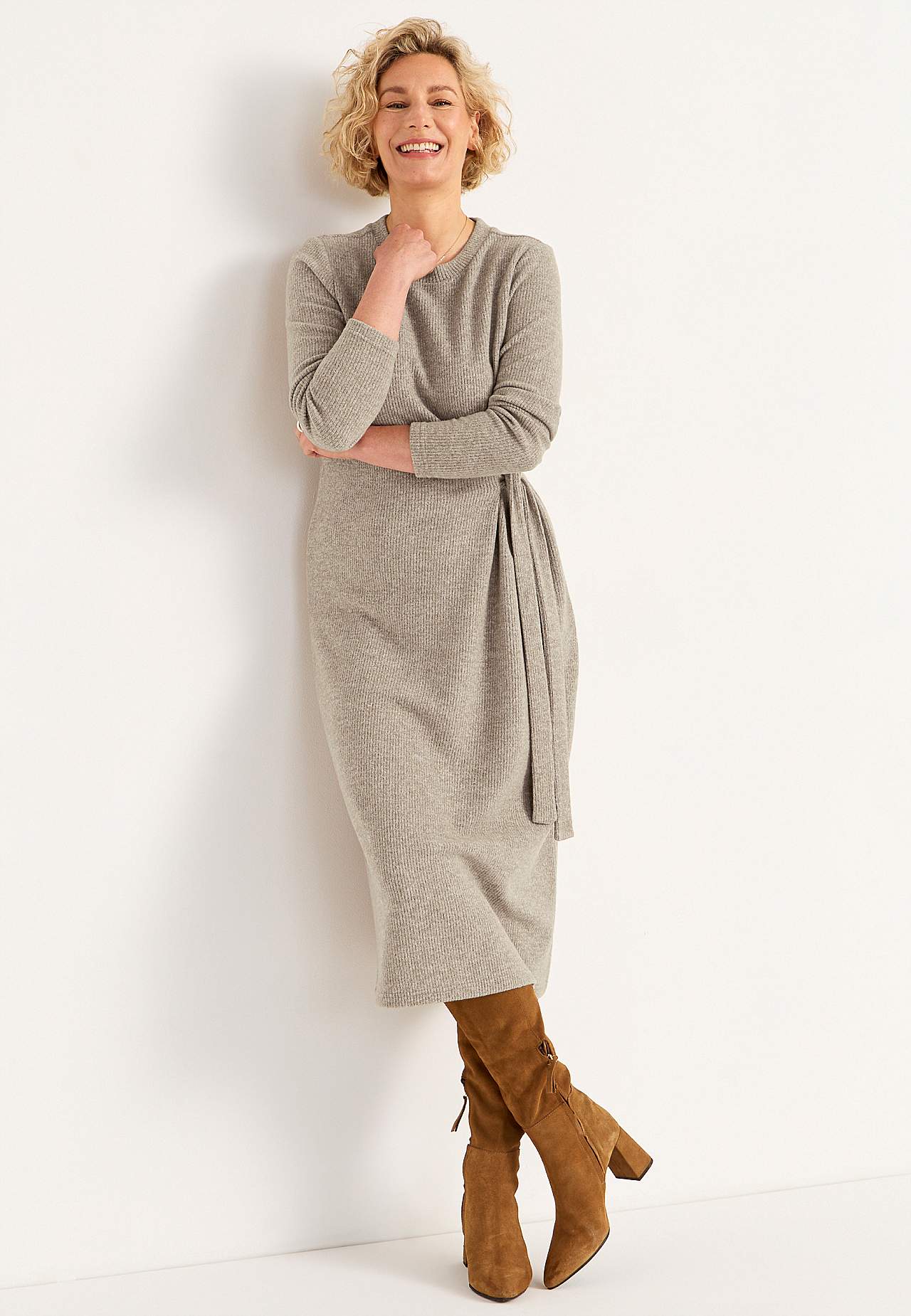 Super soft dress with tie strap