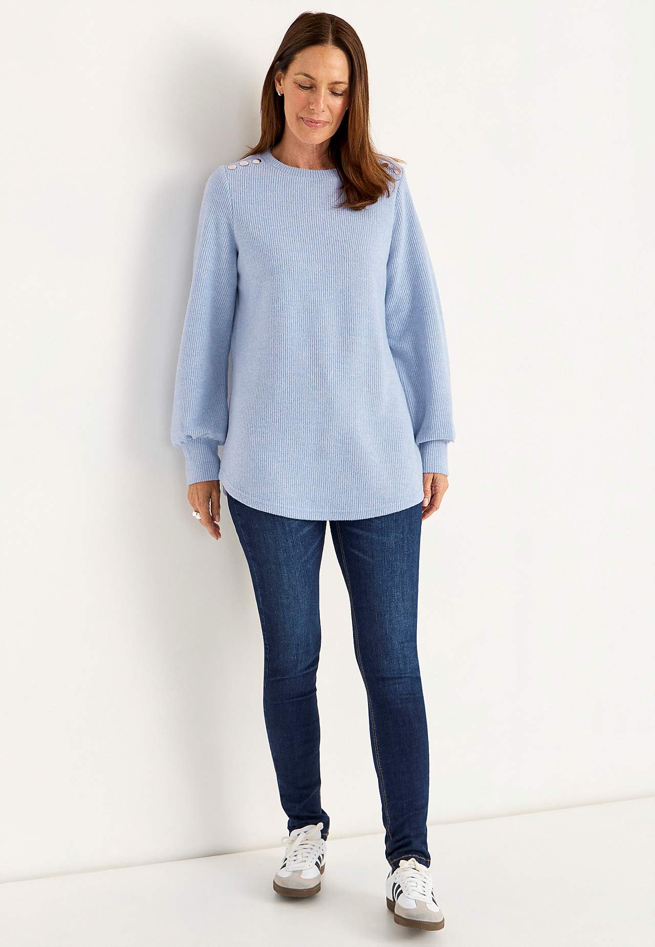 Knitted, soft jumper