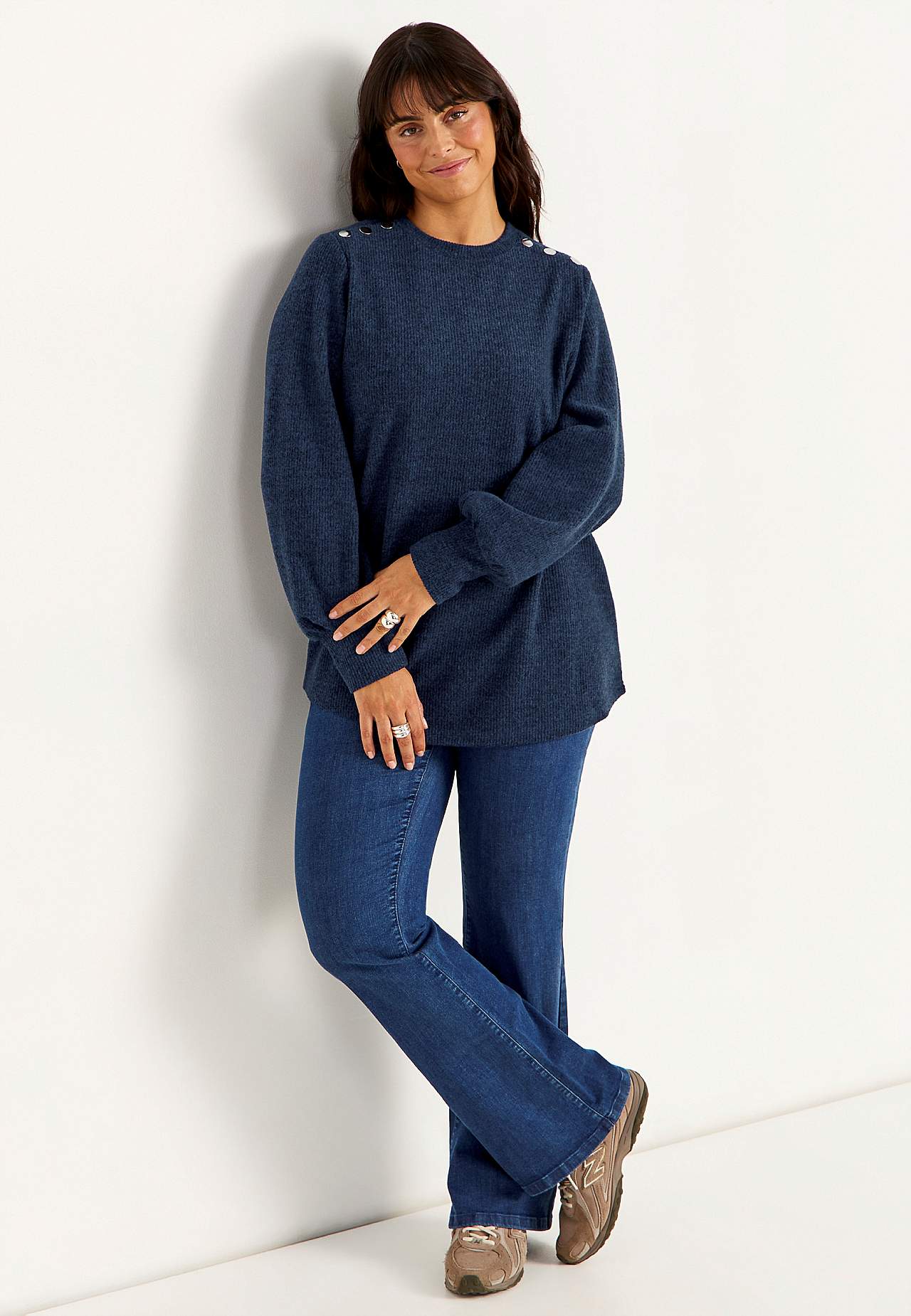 Soft jersey sweater with buttons Beata