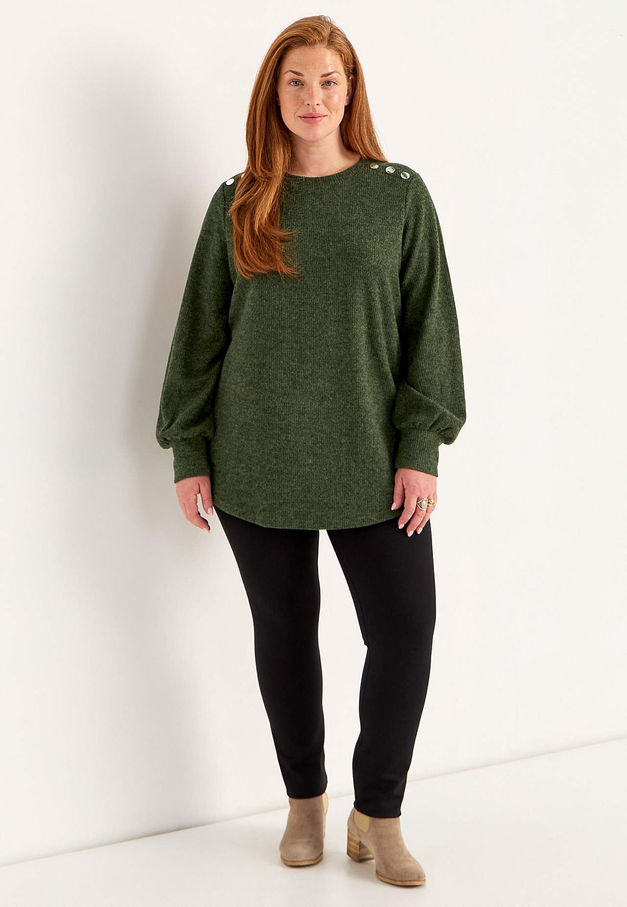 Knitted, soft jumper