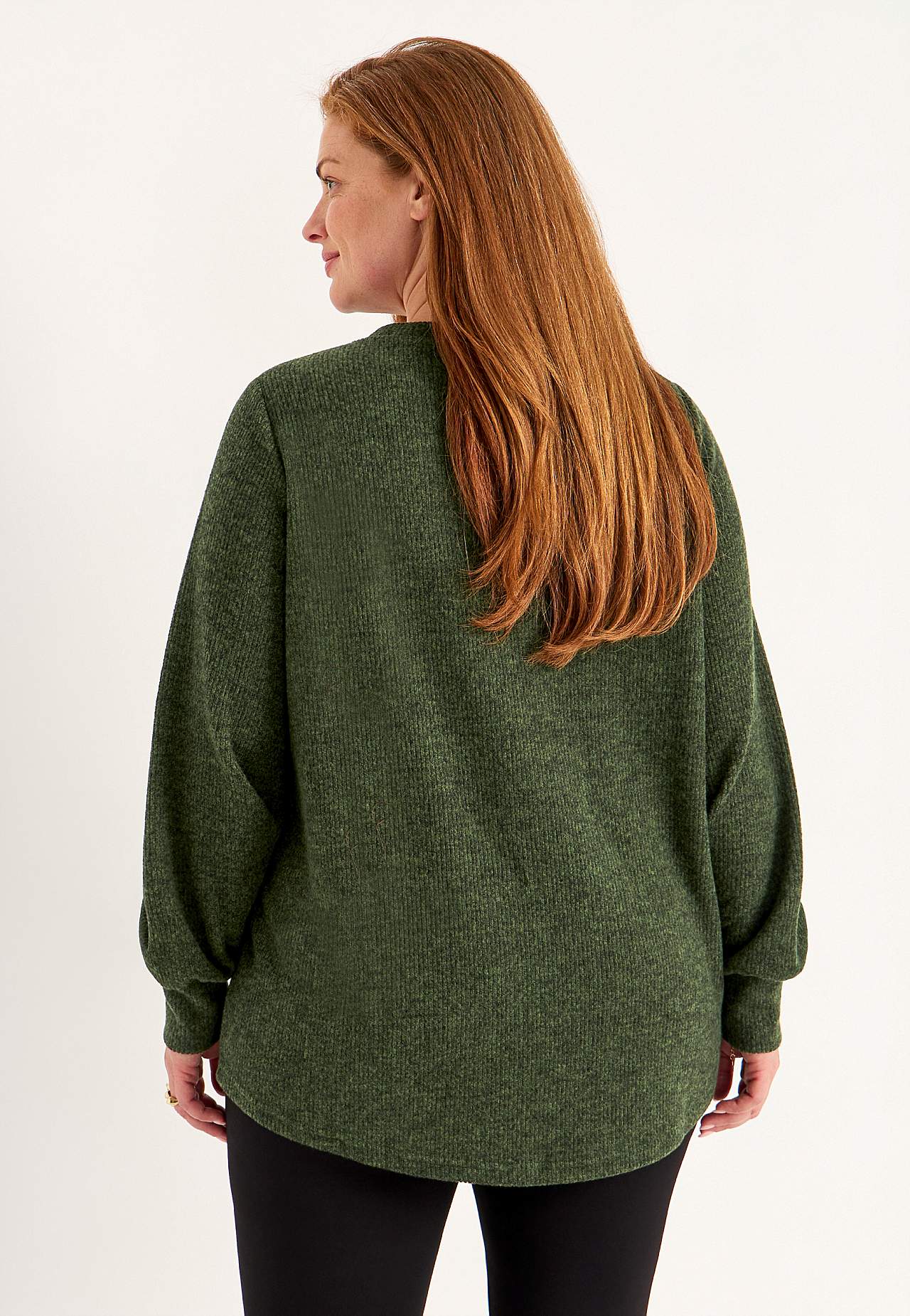 Knitted, soft jumper