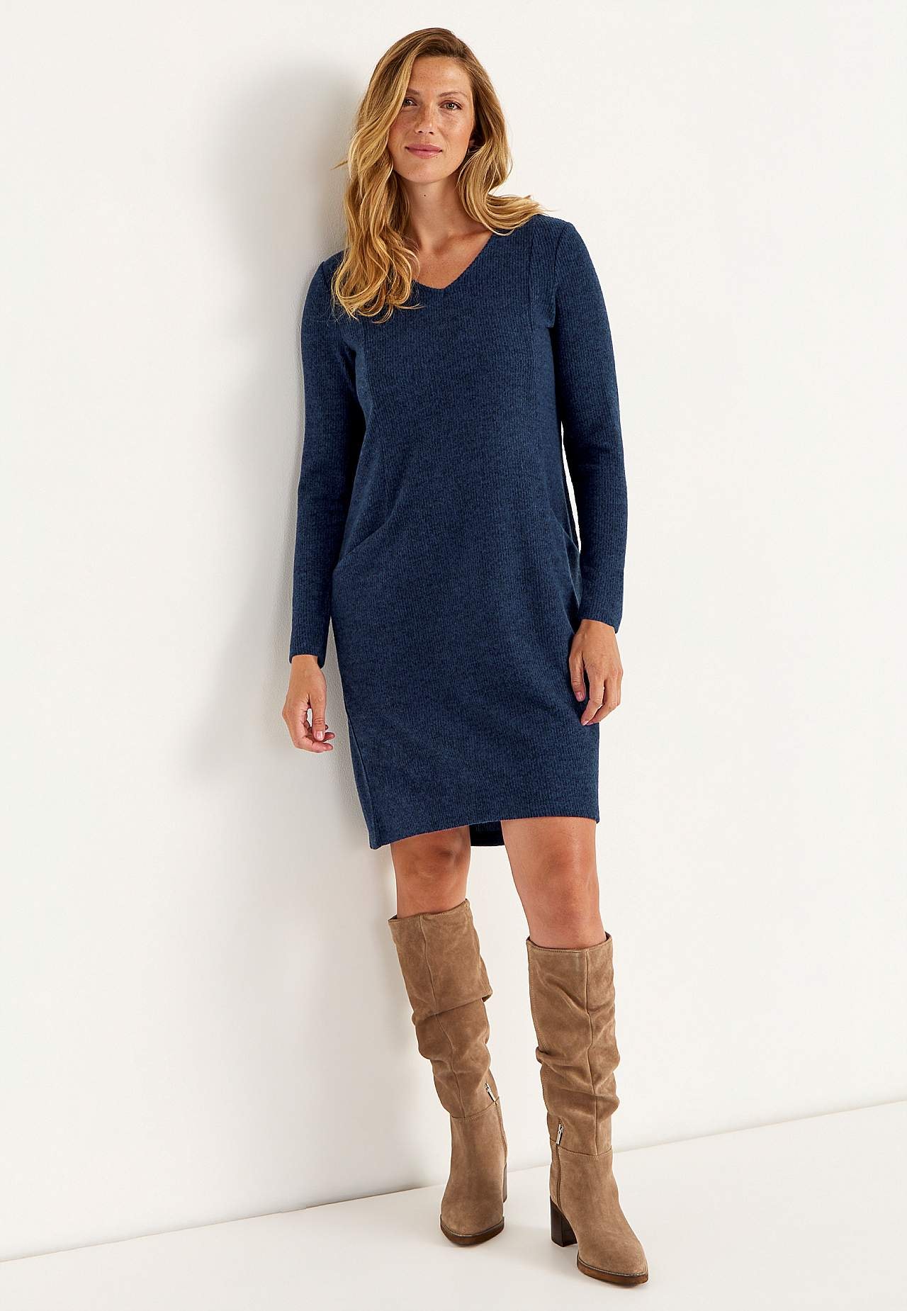 Super soft dress with pockets Beata