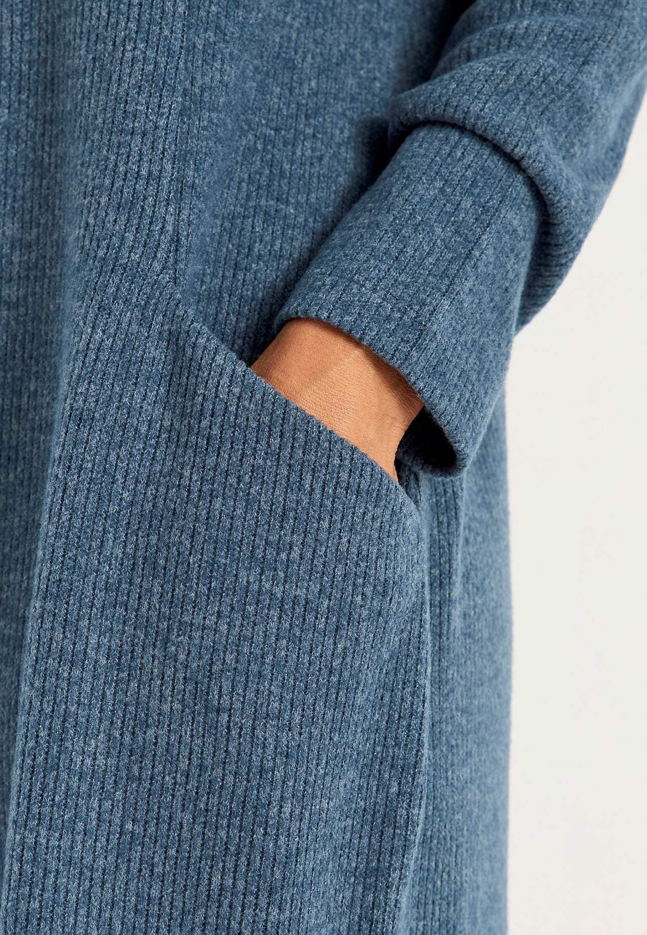 Super soft dress with pockets