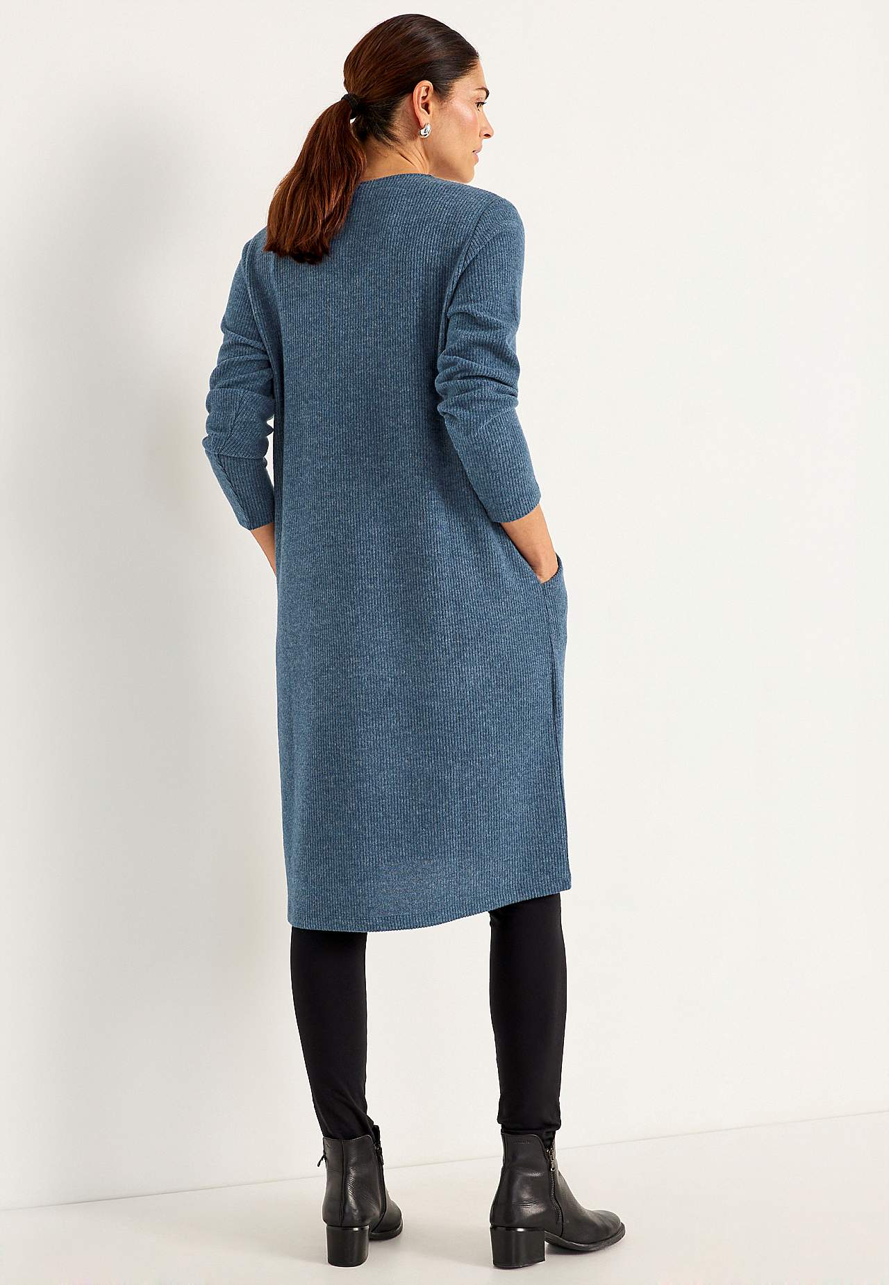 Super soft dress with pockets