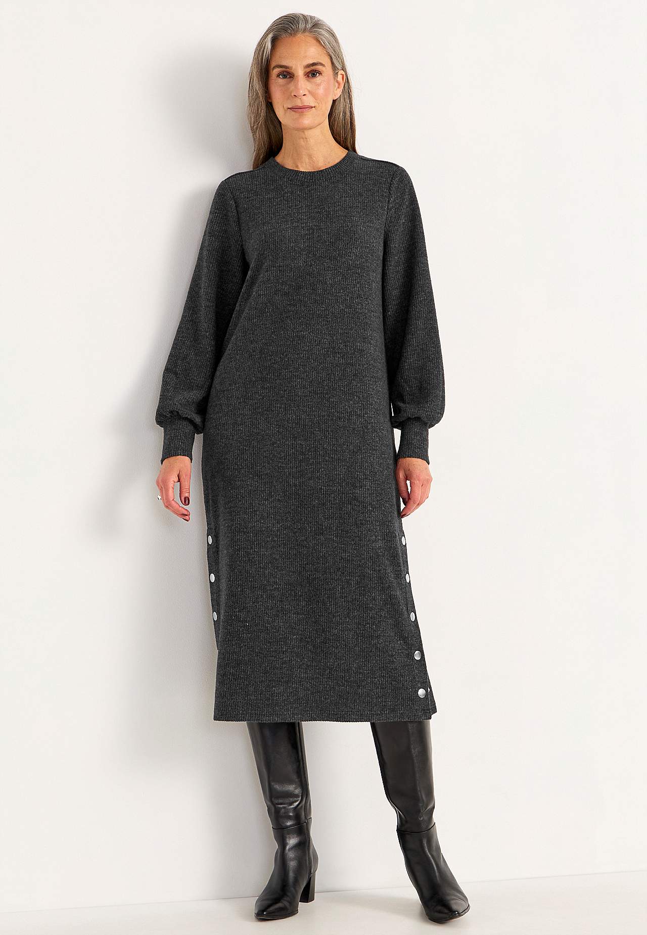 Super soft dress with buttons Beata
