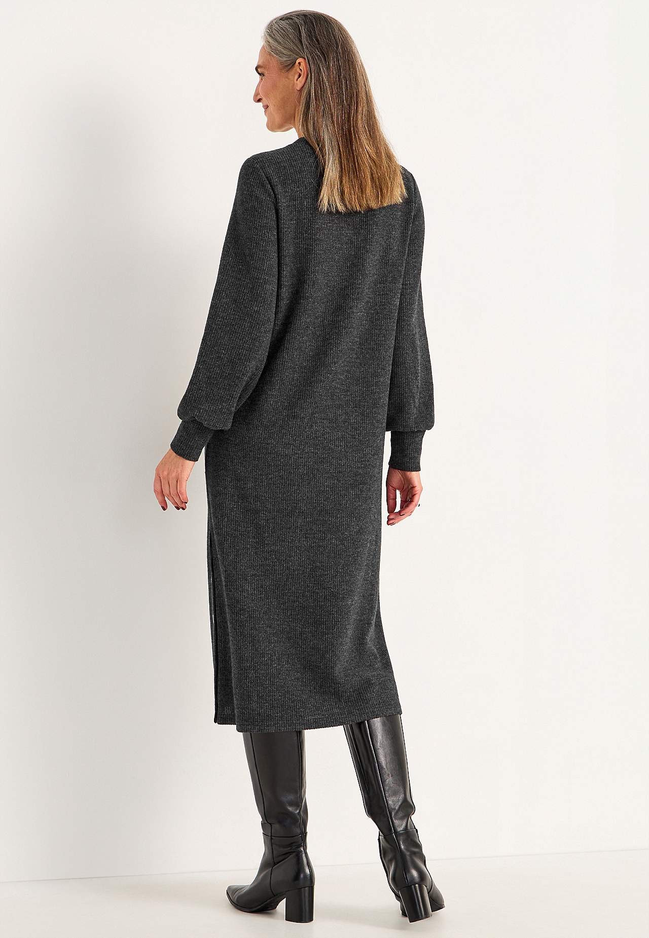 Super soft dress with buttons Beata
