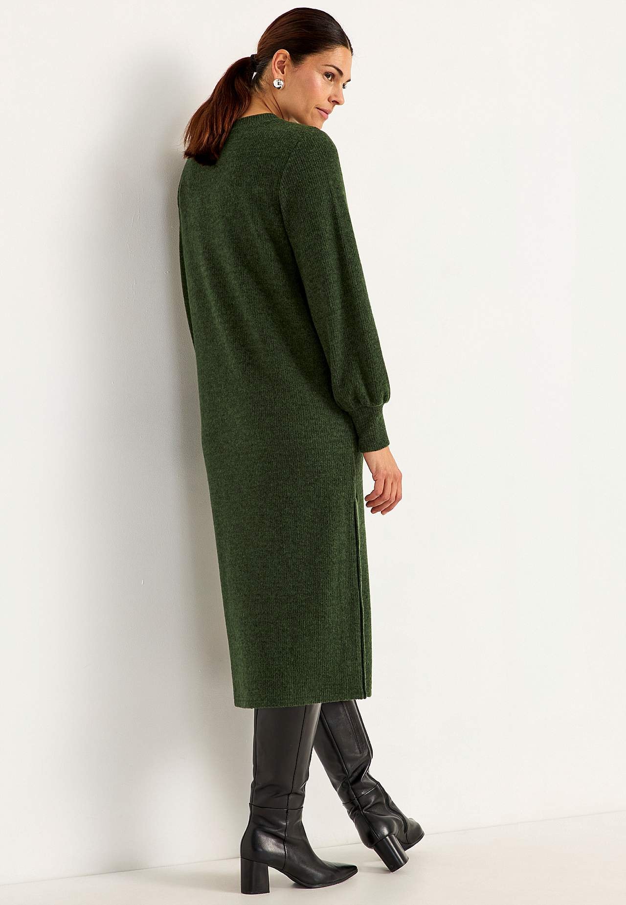 Super soft dress with buttons