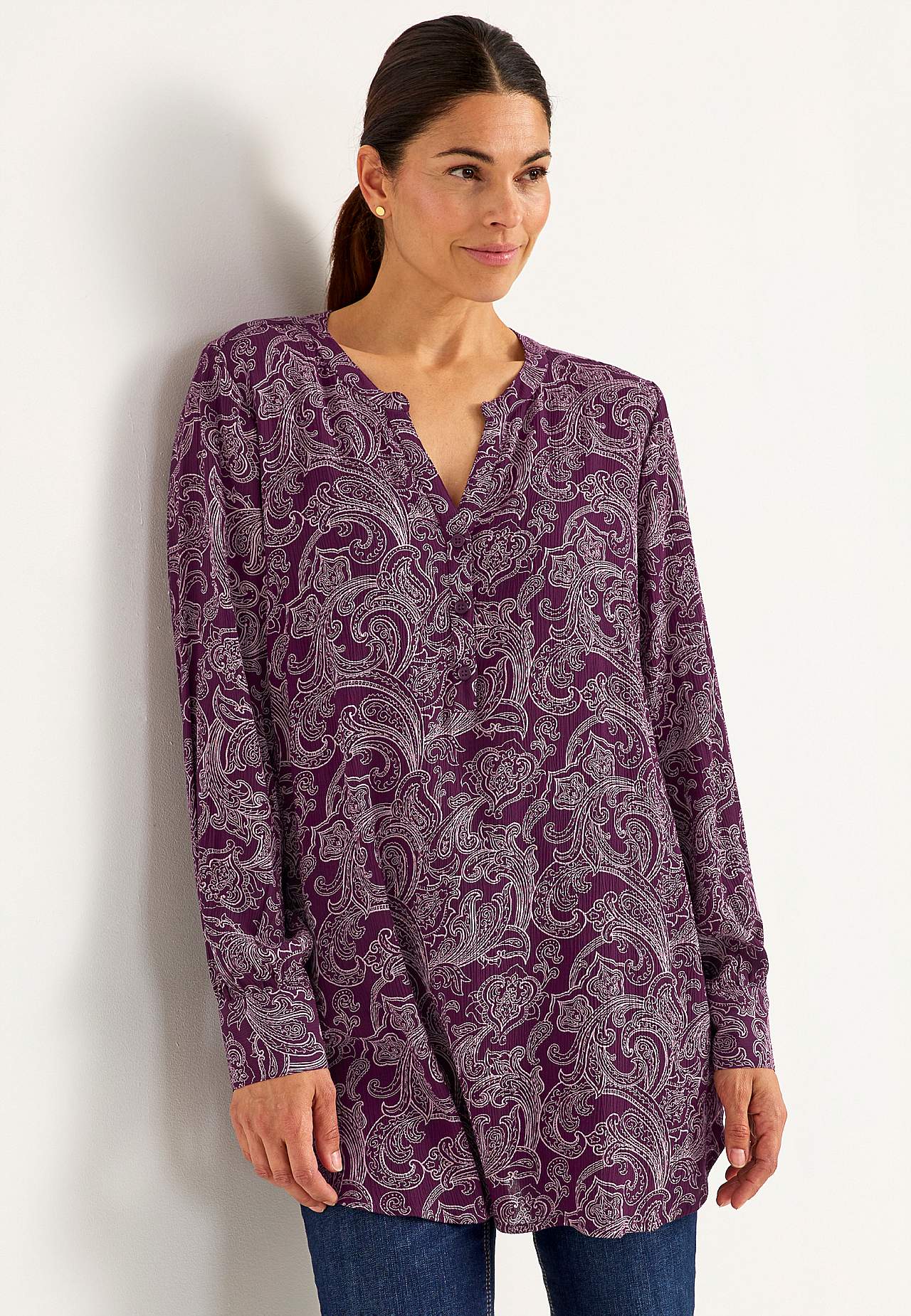 Patterned tunic with buttons