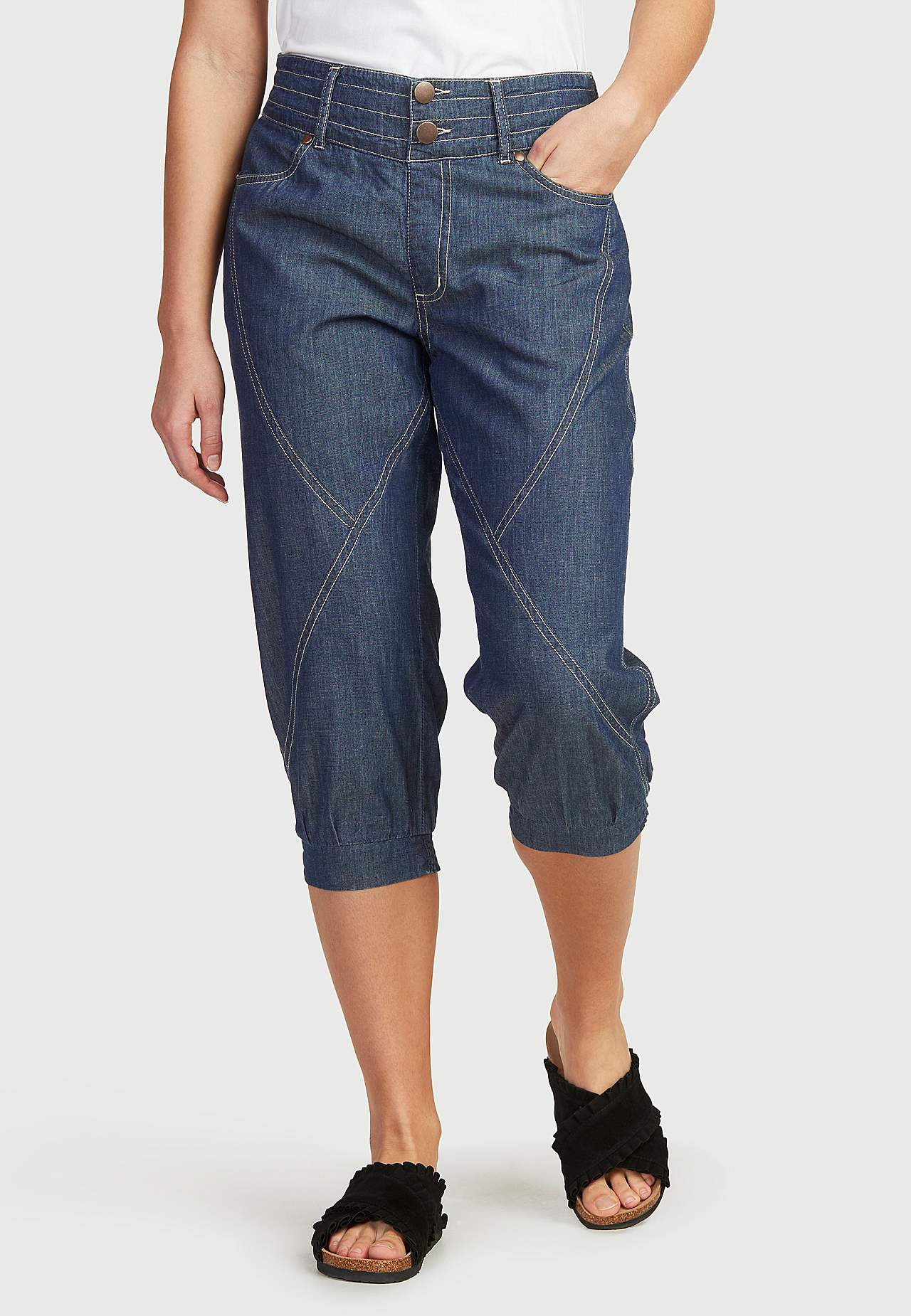 Woven capri trousers Janelle