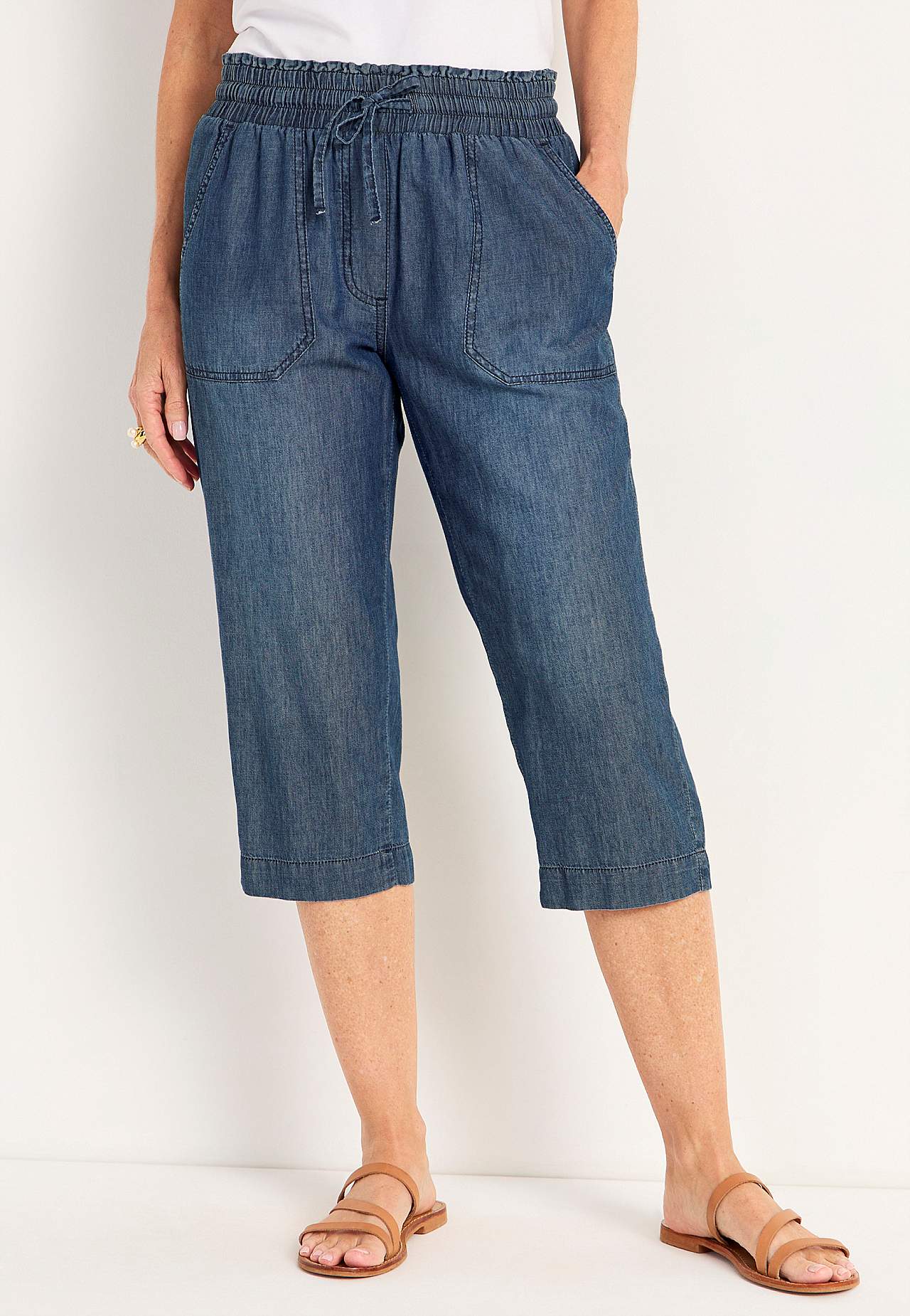 Casual capri trousers in denim