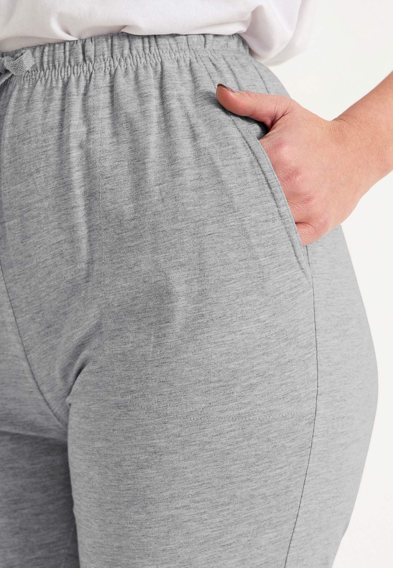 Capri trousers in jersey with cuff