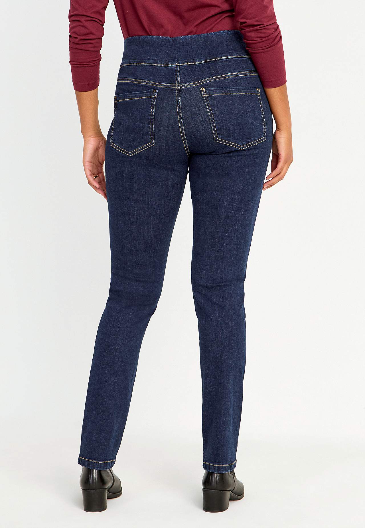 Stretchy jeggings with high elasticized waist