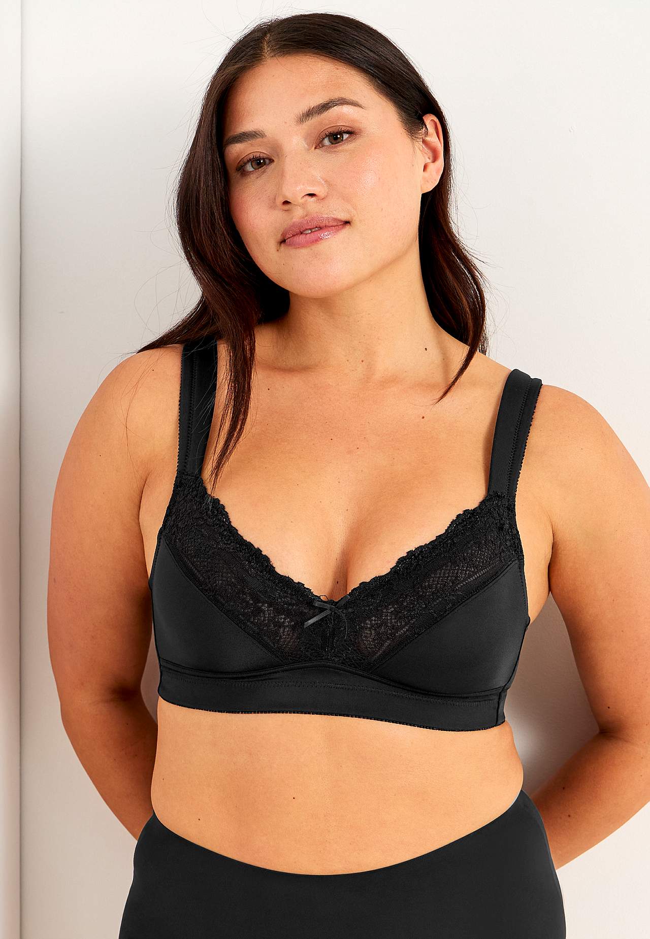 Bra without wire