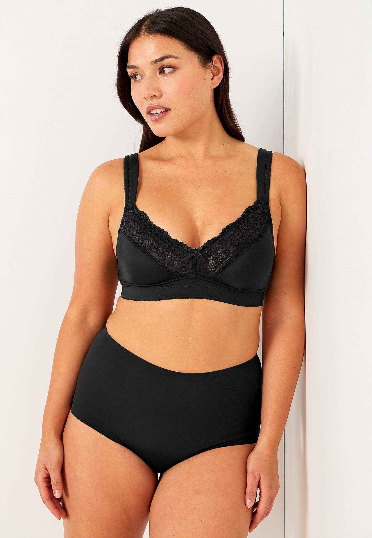 Bra without wire