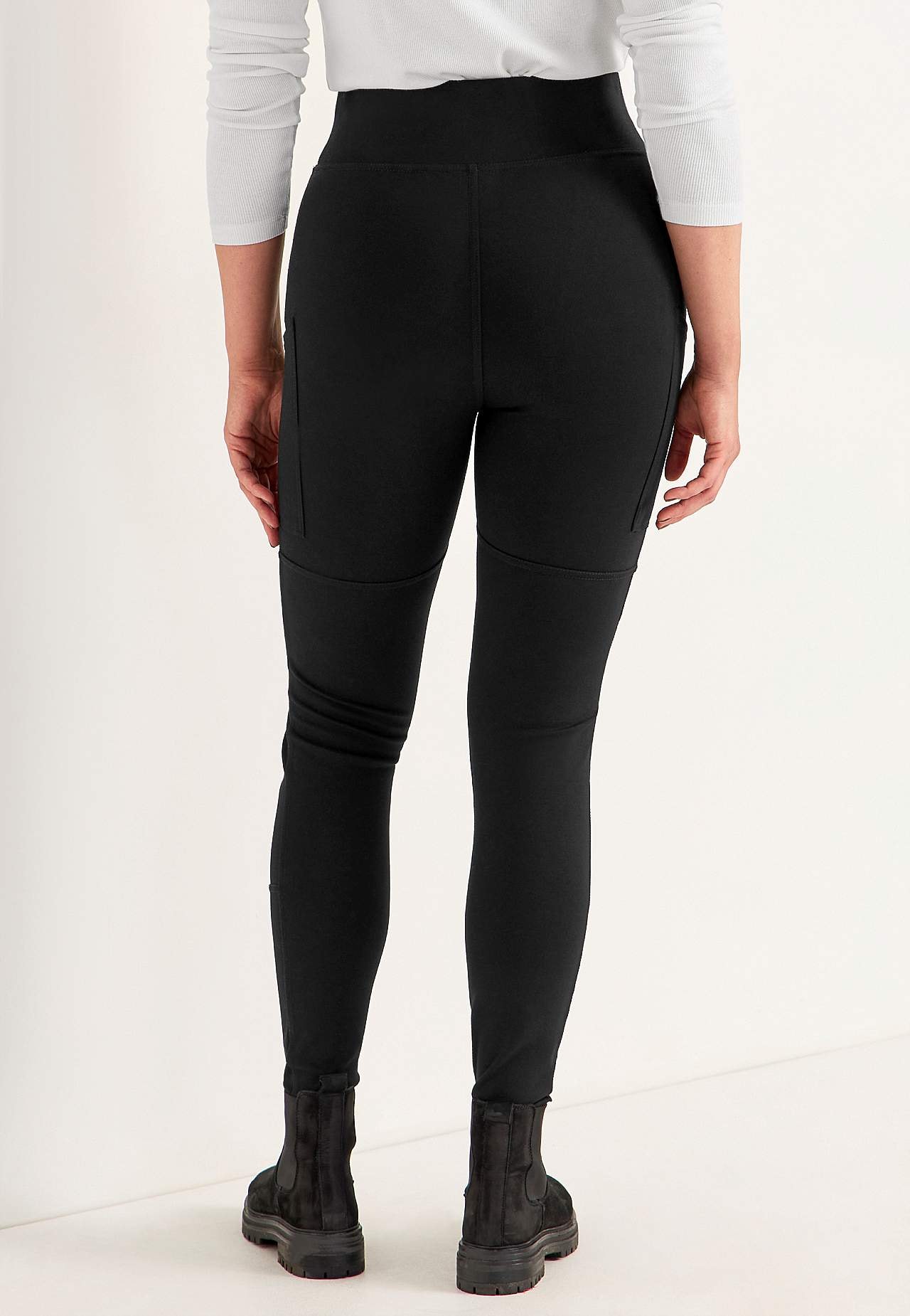 Leggings with side pockets