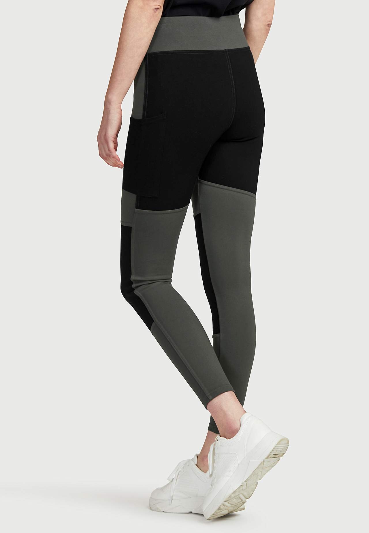 Leggings with side pockets