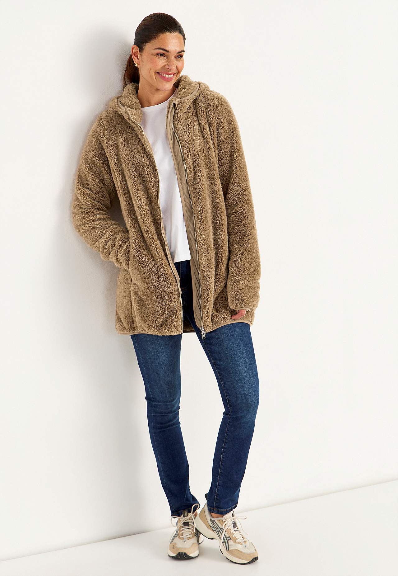 Cosy fleece jacket with hood