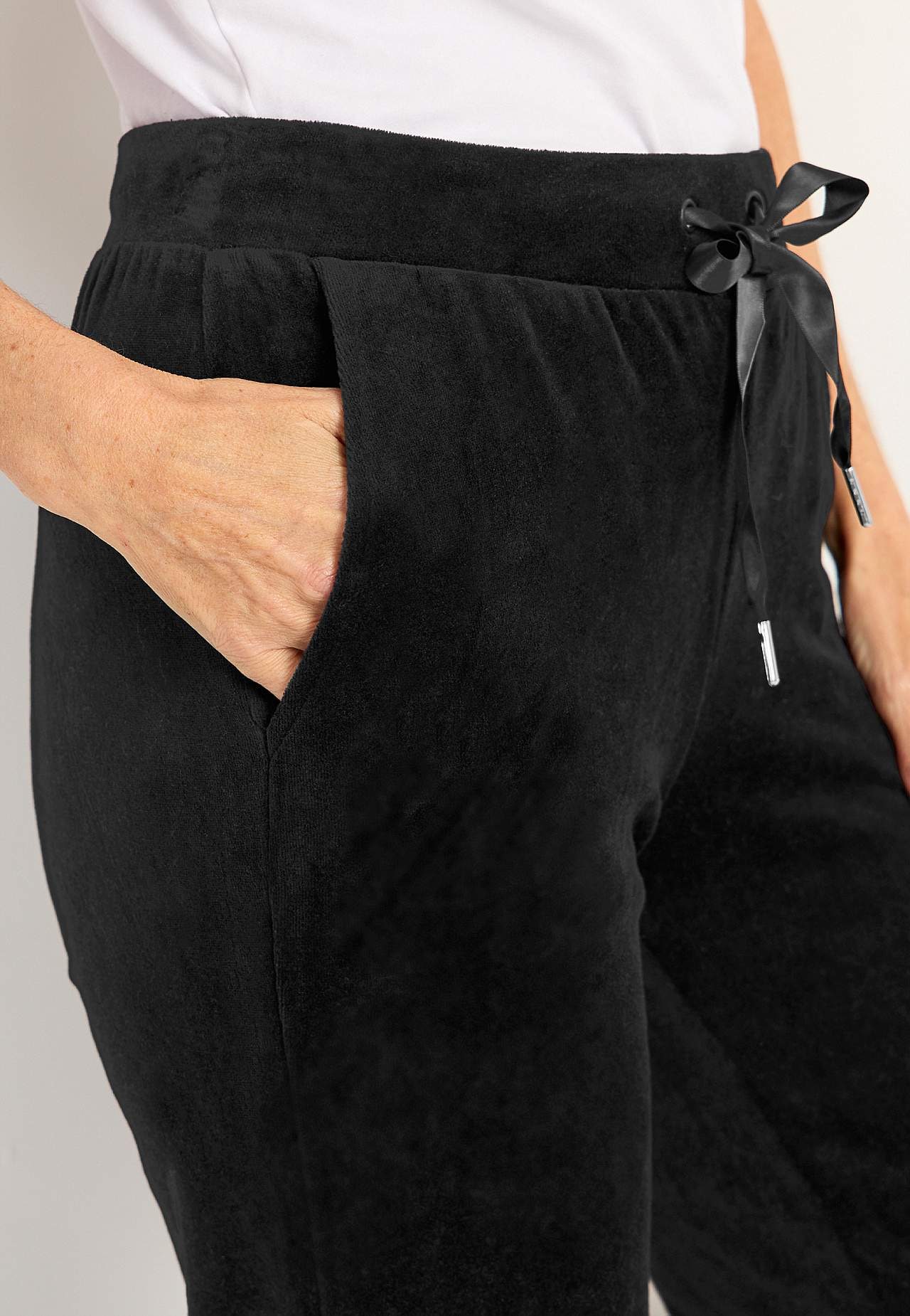 Velour trousers with cuff