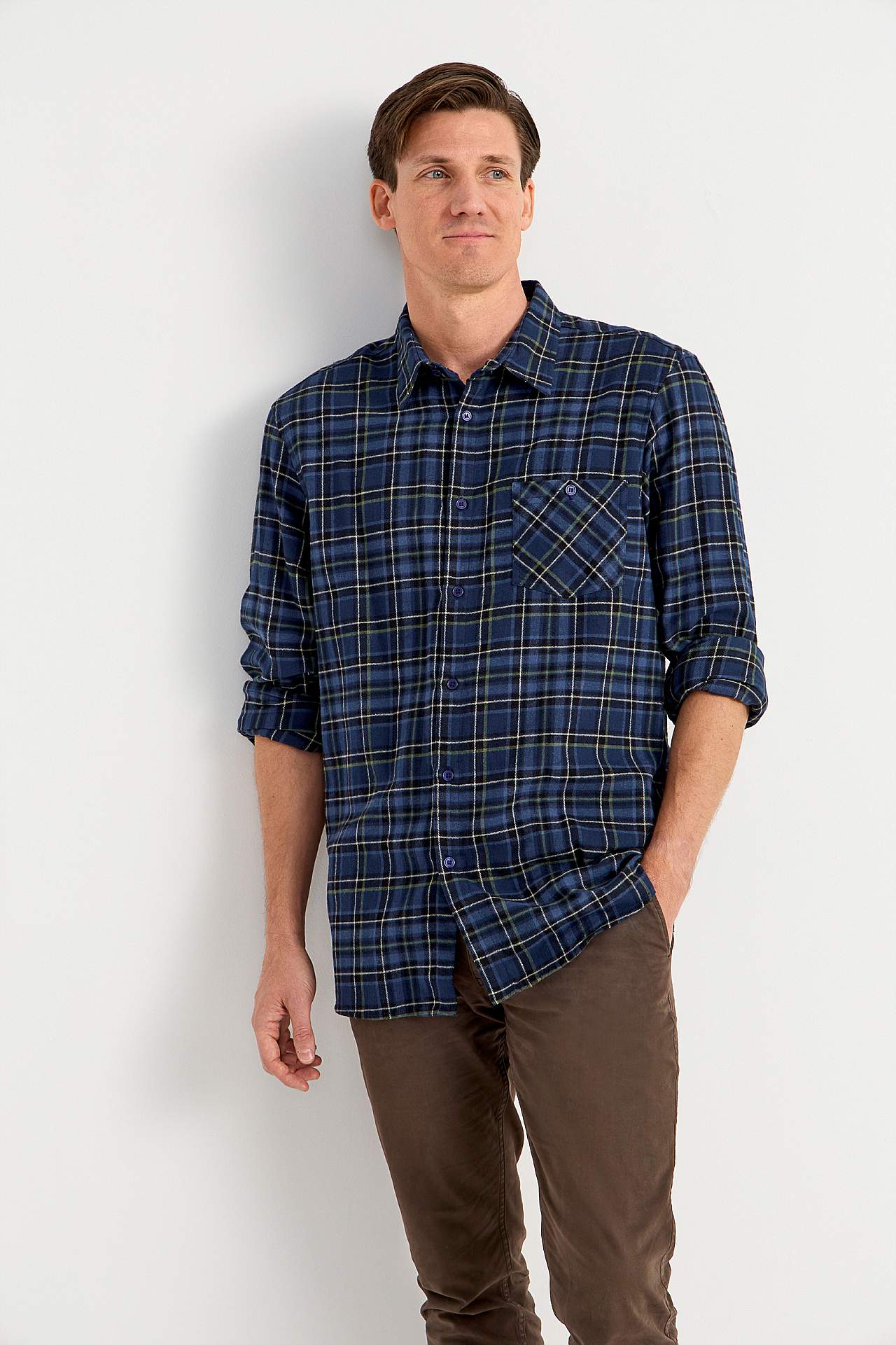 Checked flannel shirt with straight fit