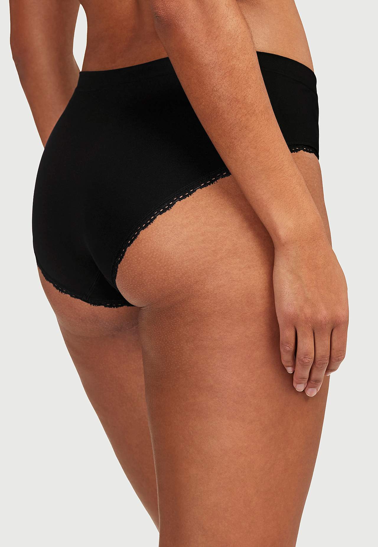 Seamless pantie