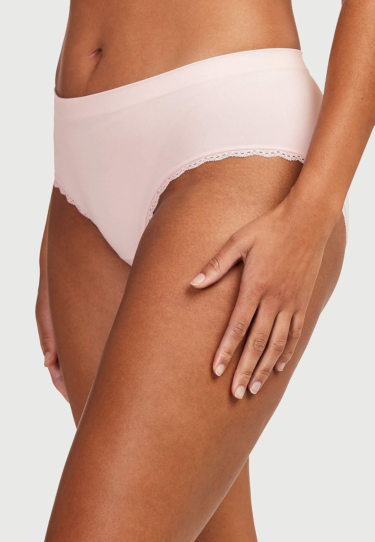 Seamless pantie