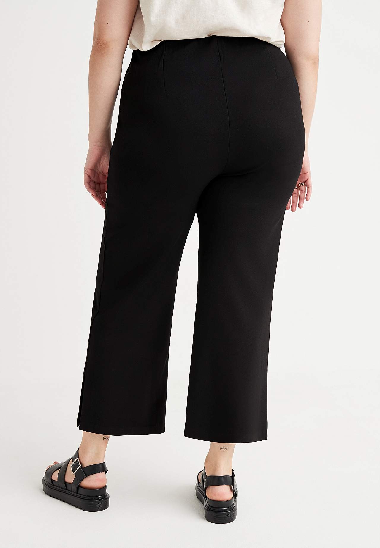 Culotte trousers in firm tricot