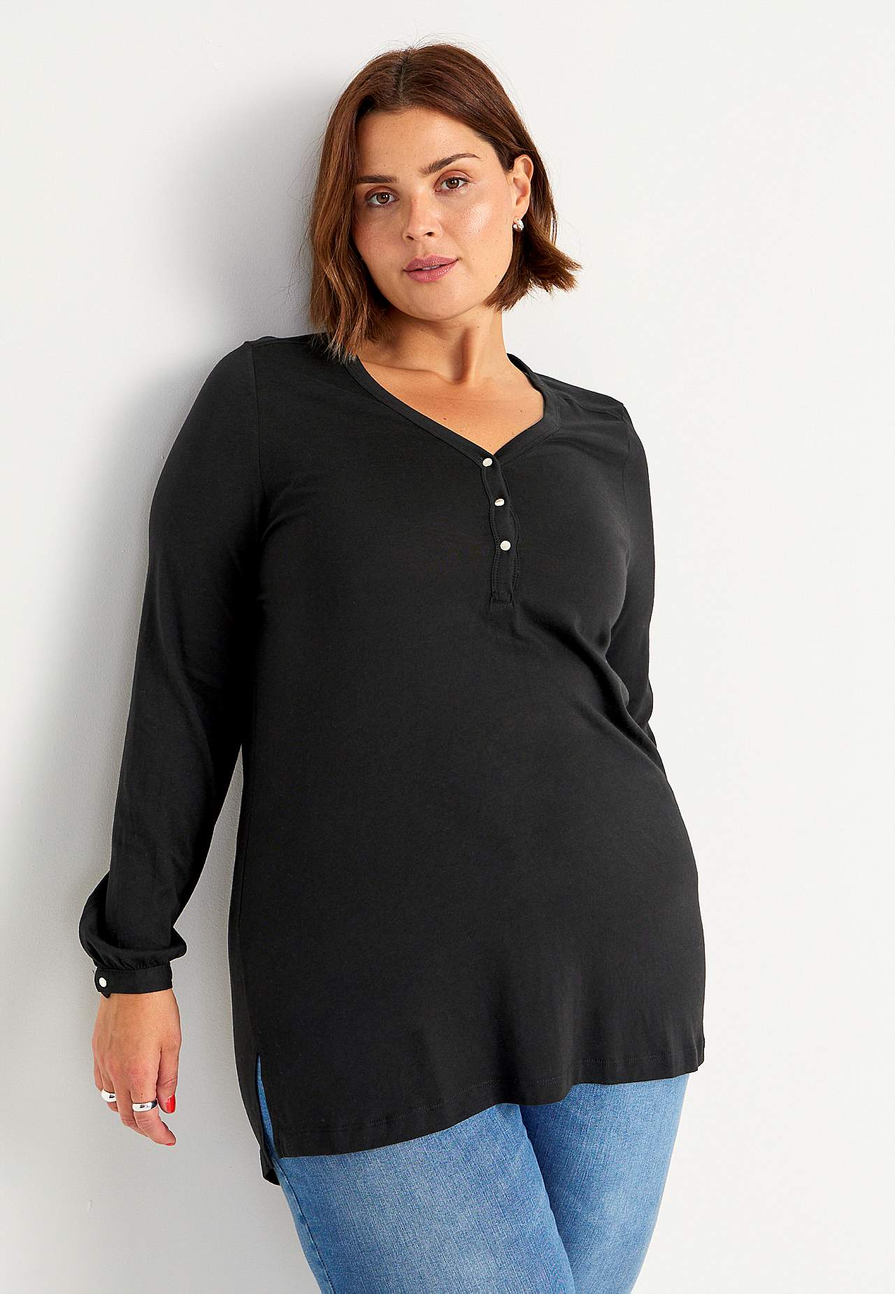 Jersey tuniq with v-neck cut