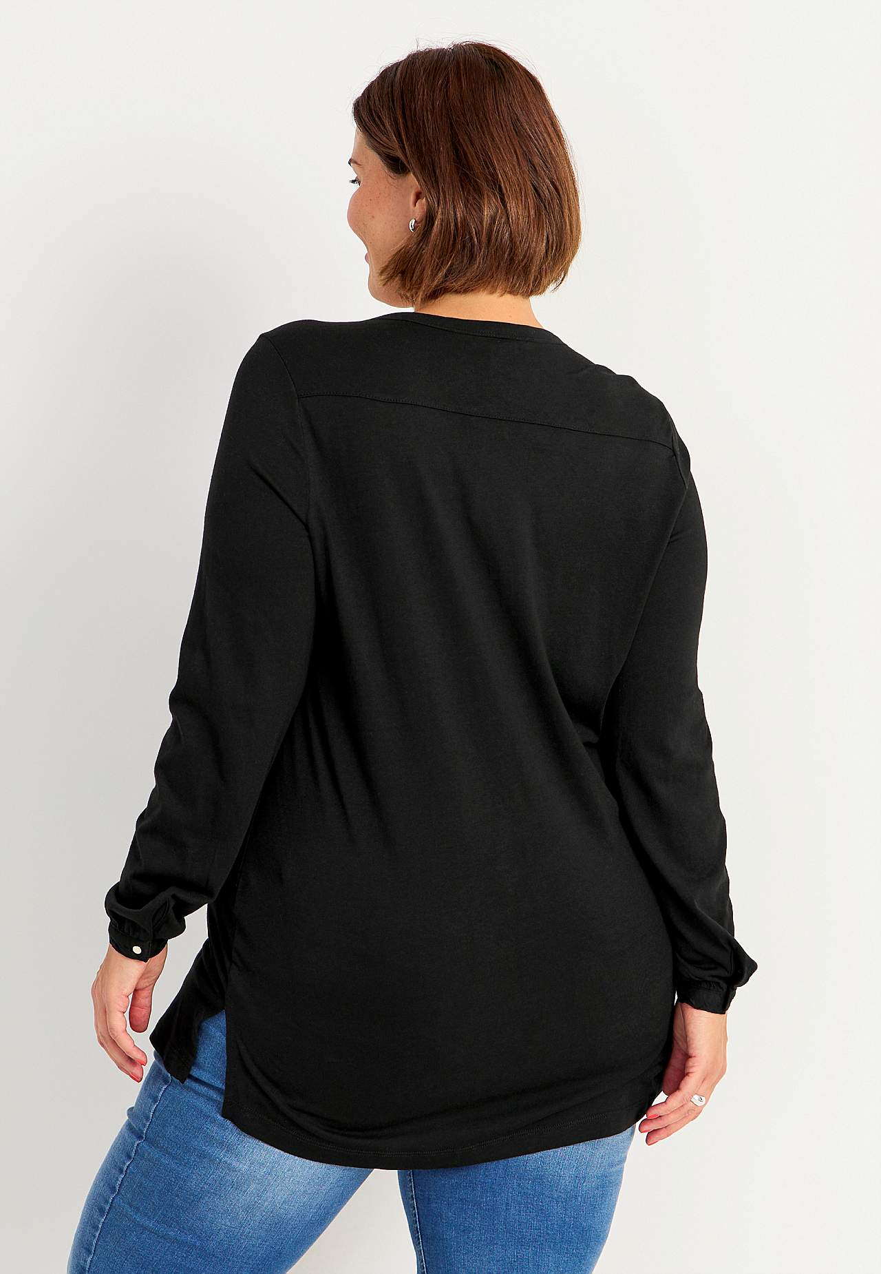 Jersey tuniq with v-neck cut