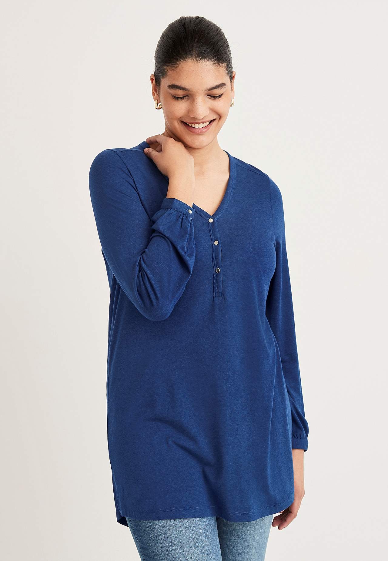 Jersey tuniq with v-neck cut