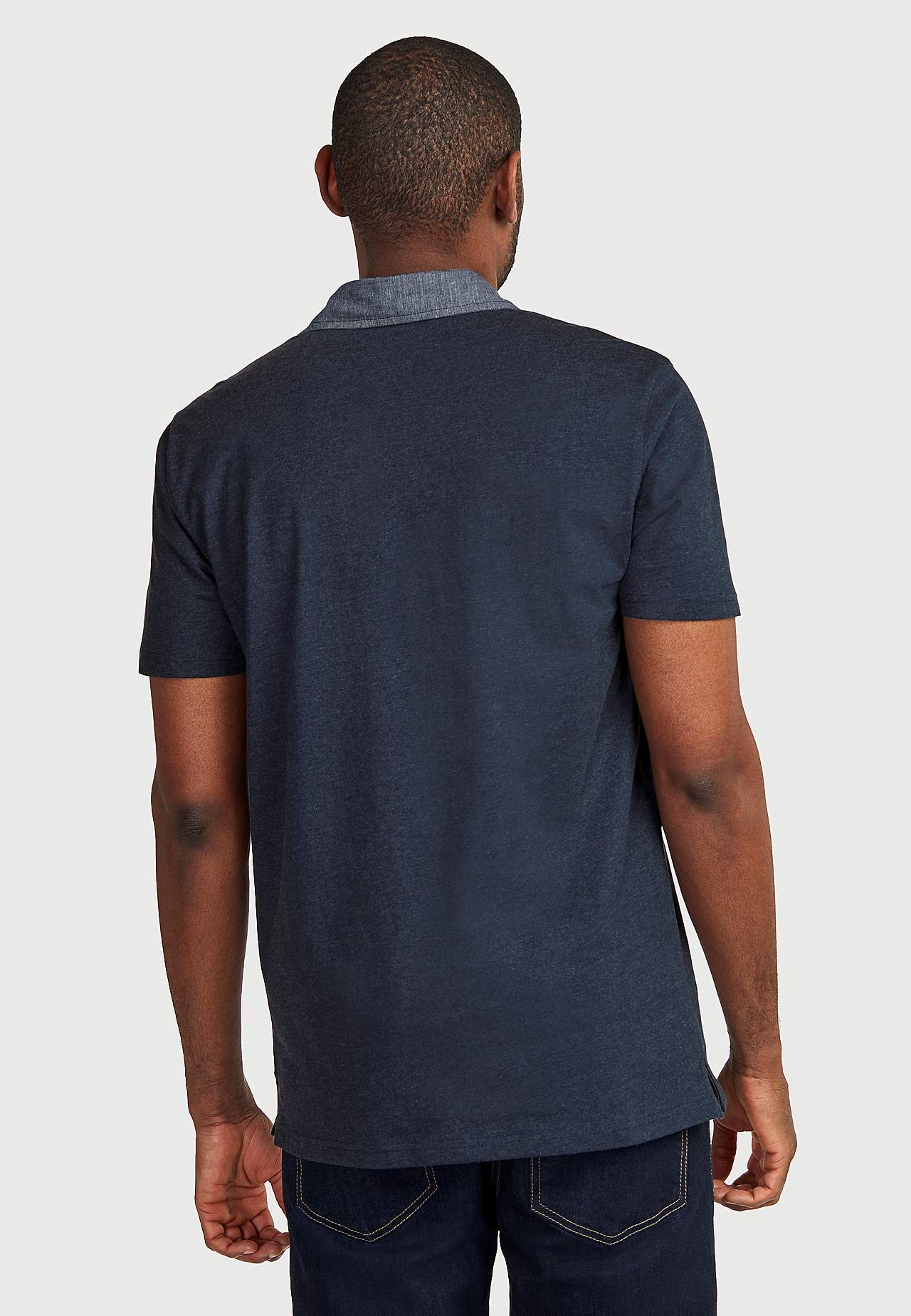 T-shirt with collar