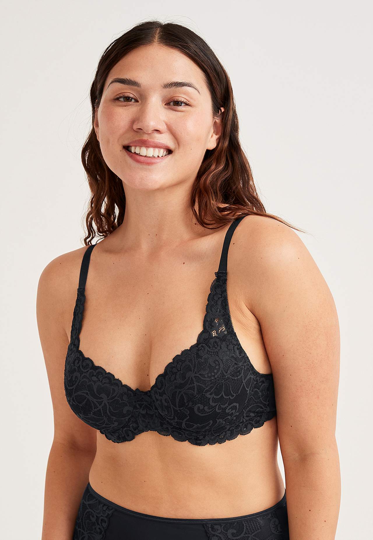 Underwired lace bra