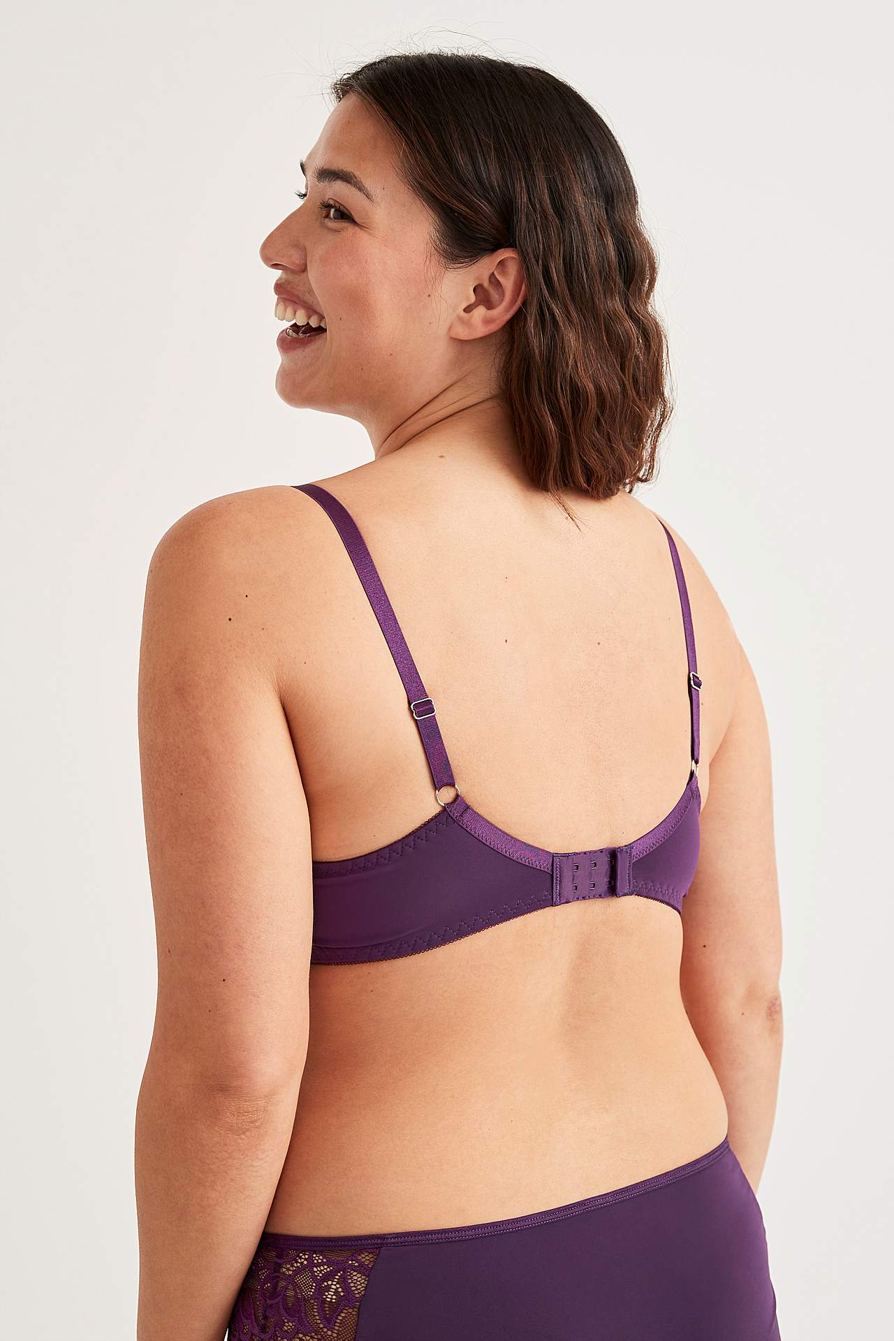 Underwired lace bra