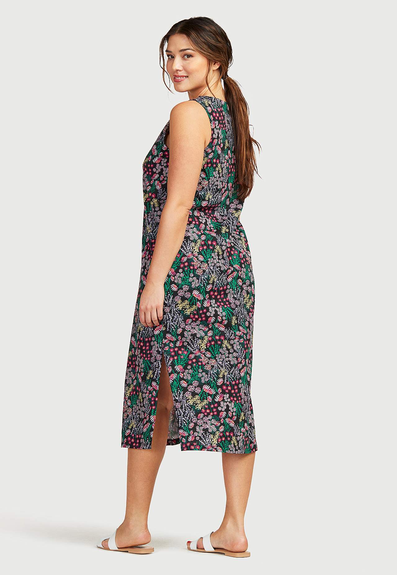 Long, patterned jersey dress