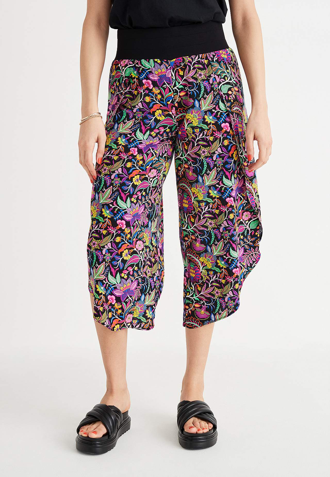 Patterned culotte trousers